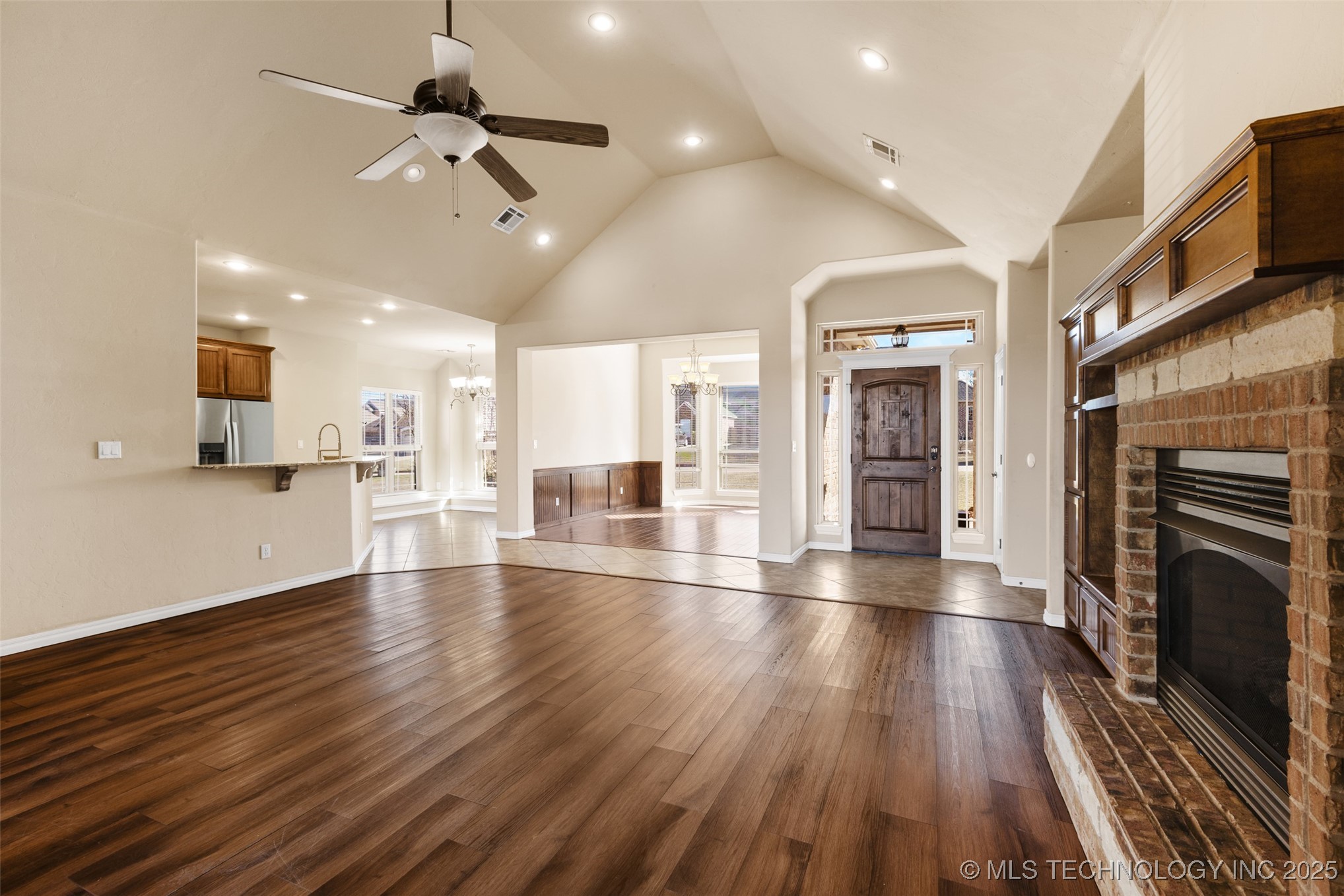 820 Cypress