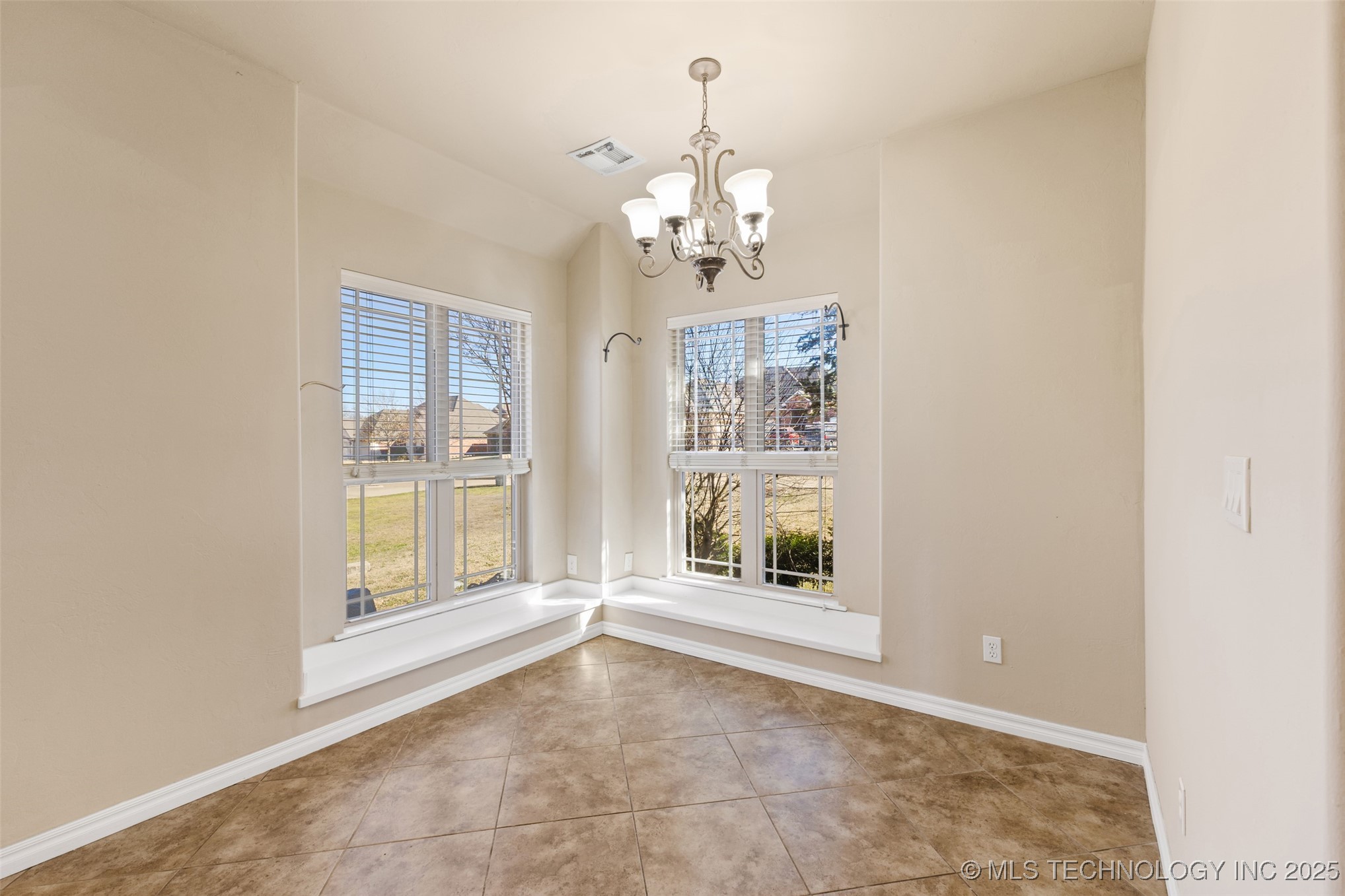 820 Cypress