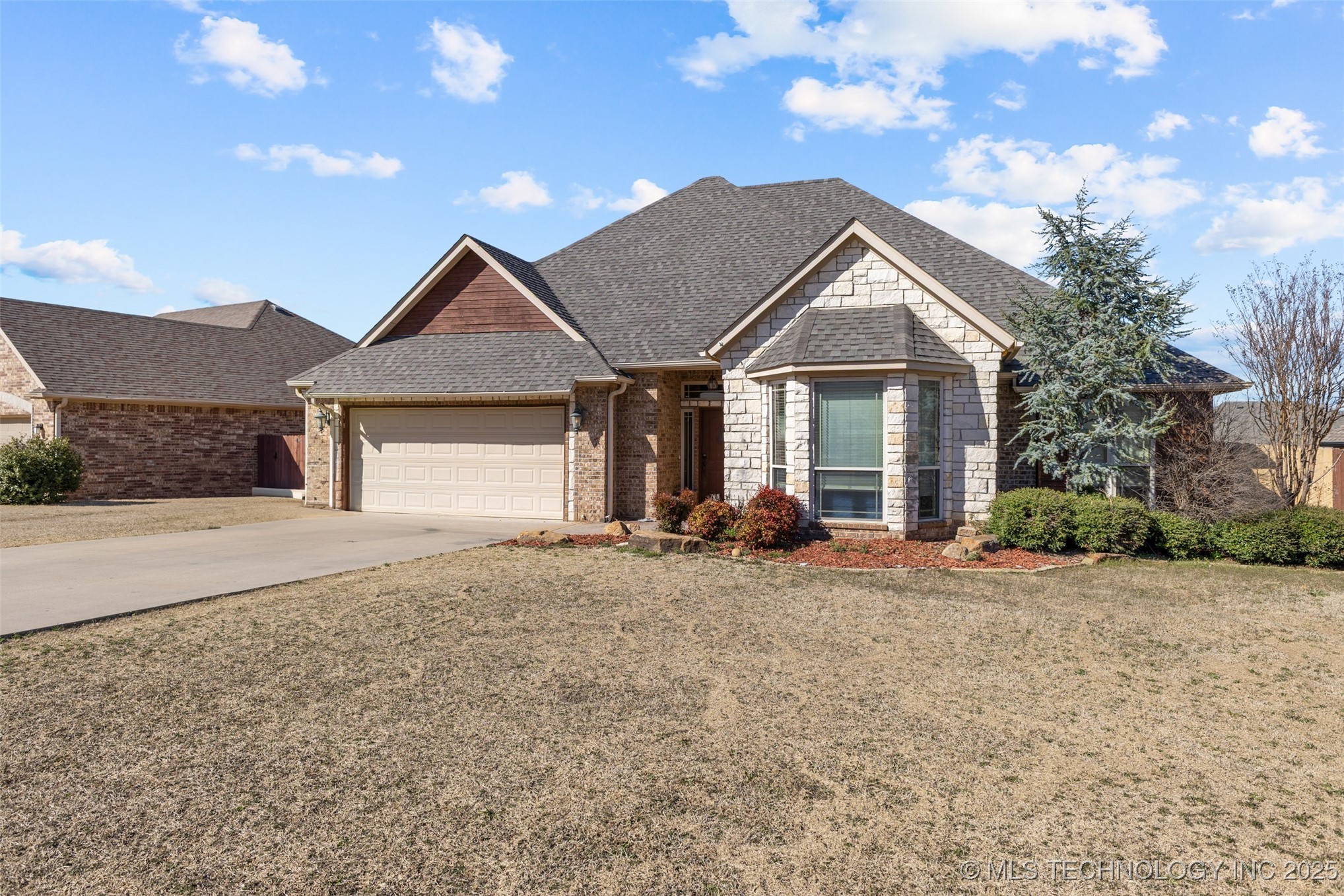 820 Cypress