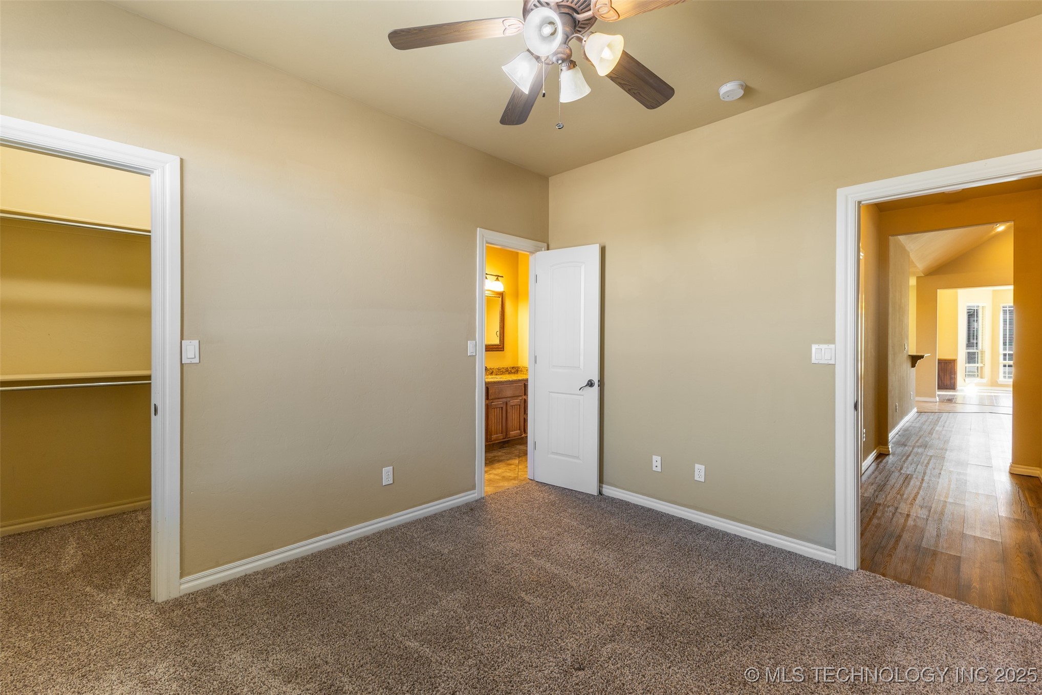 820 Cypress