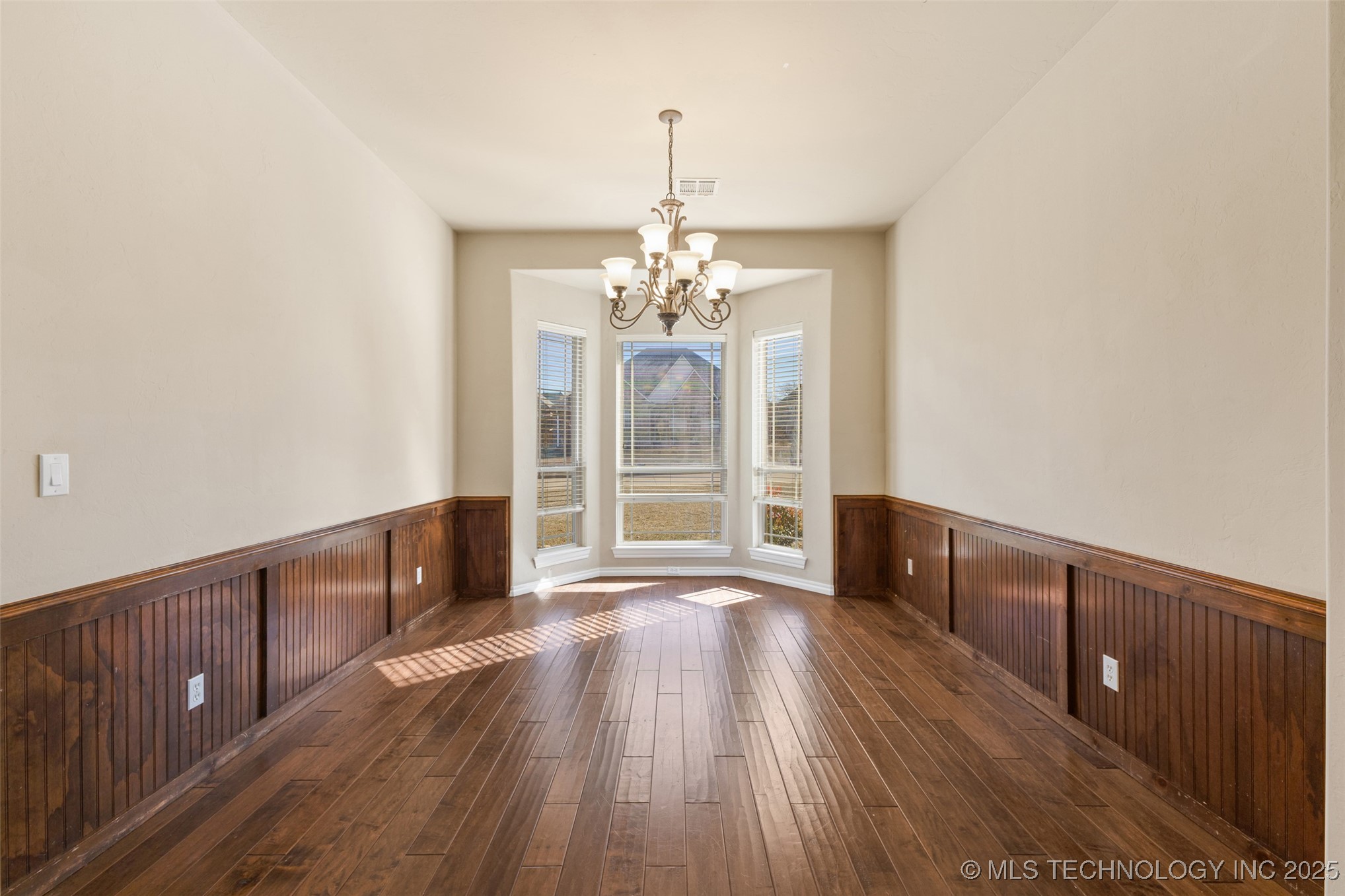 820 Cypress