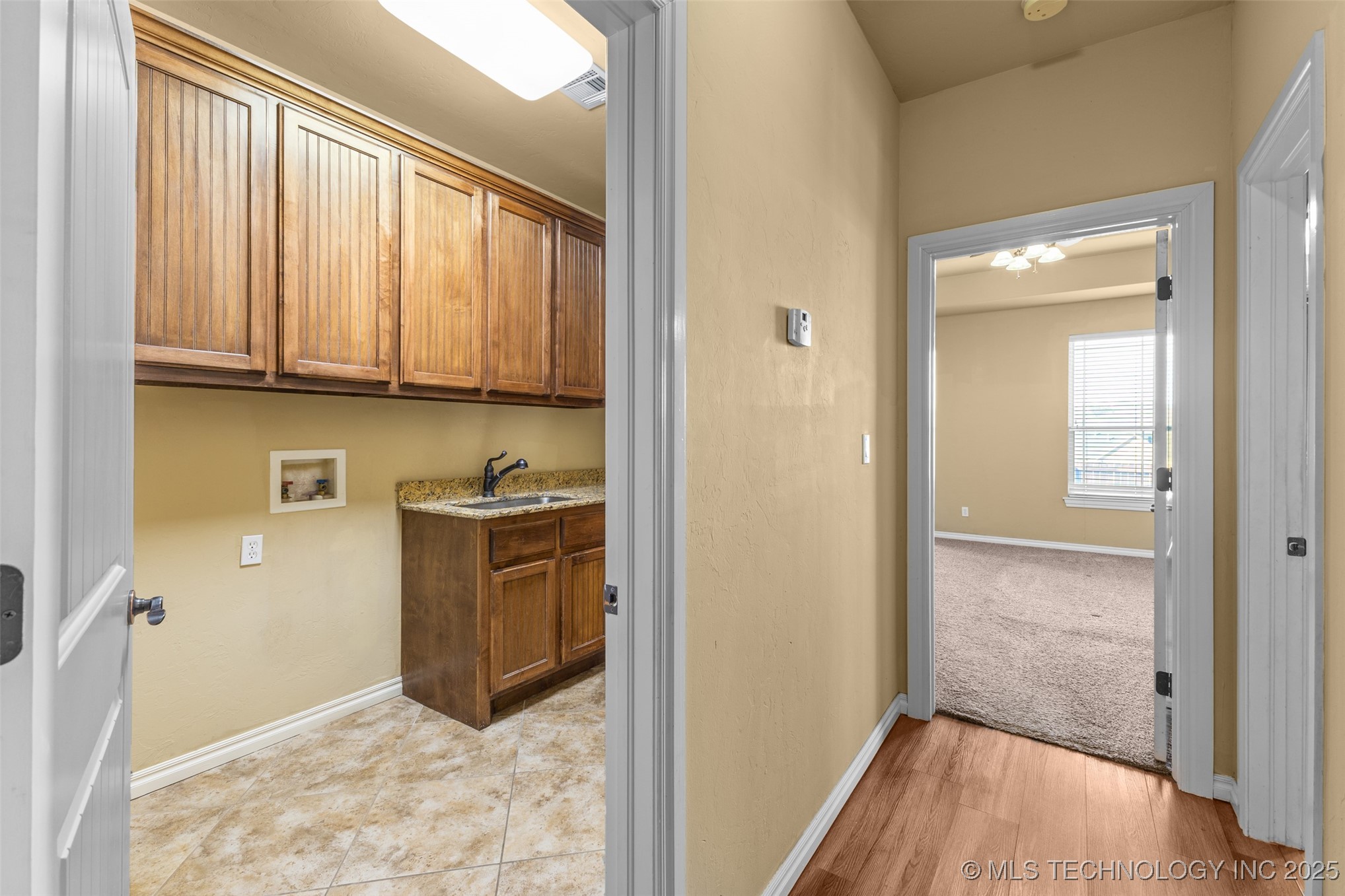 820 Cypress