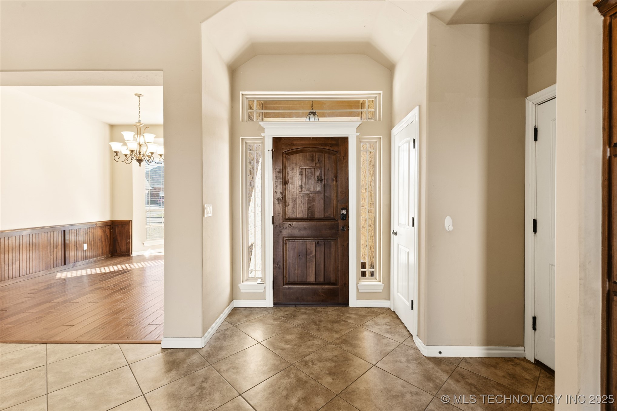 820 Cypress