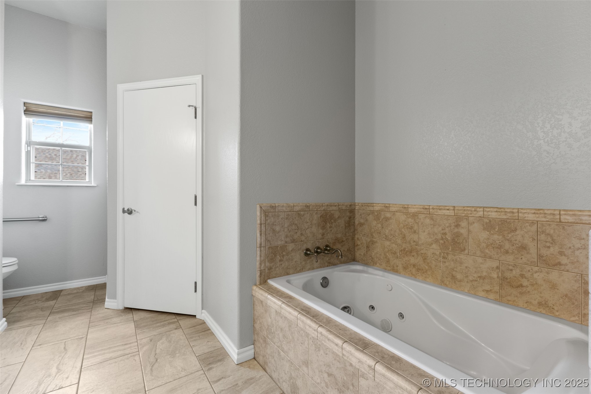 1923 Muirfield Drive