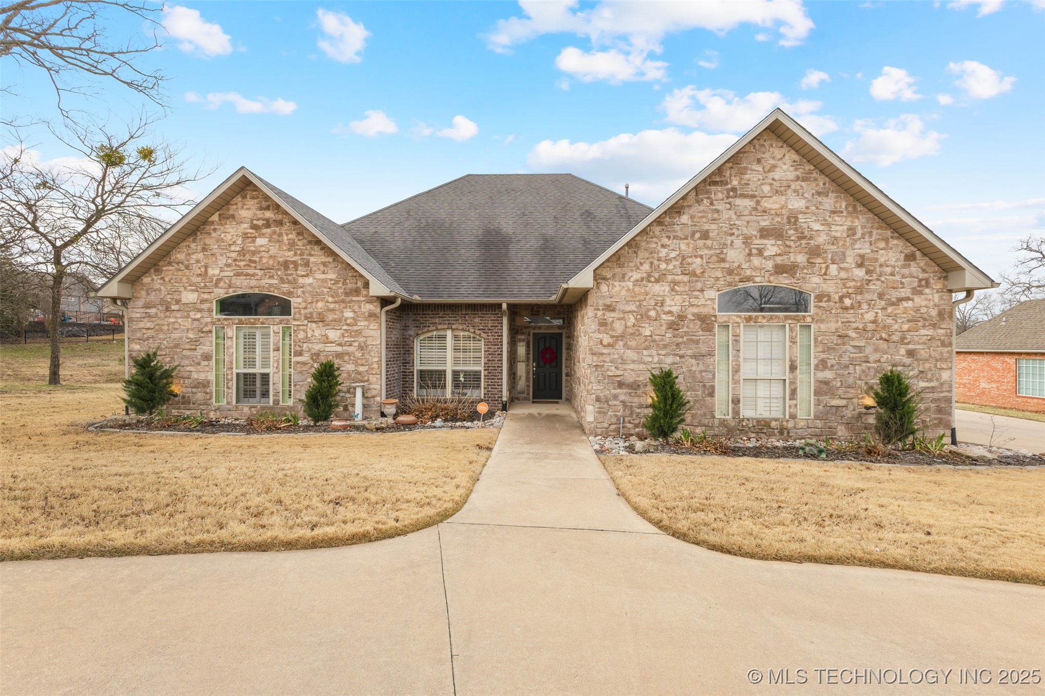 1923 Muirfield Drive