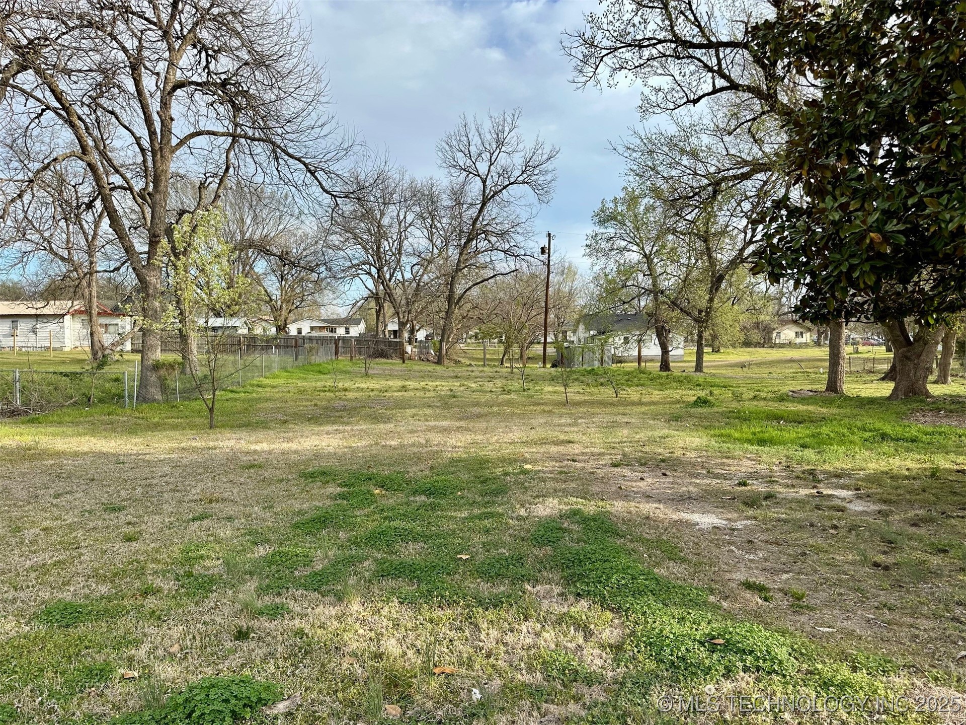412 W 9th