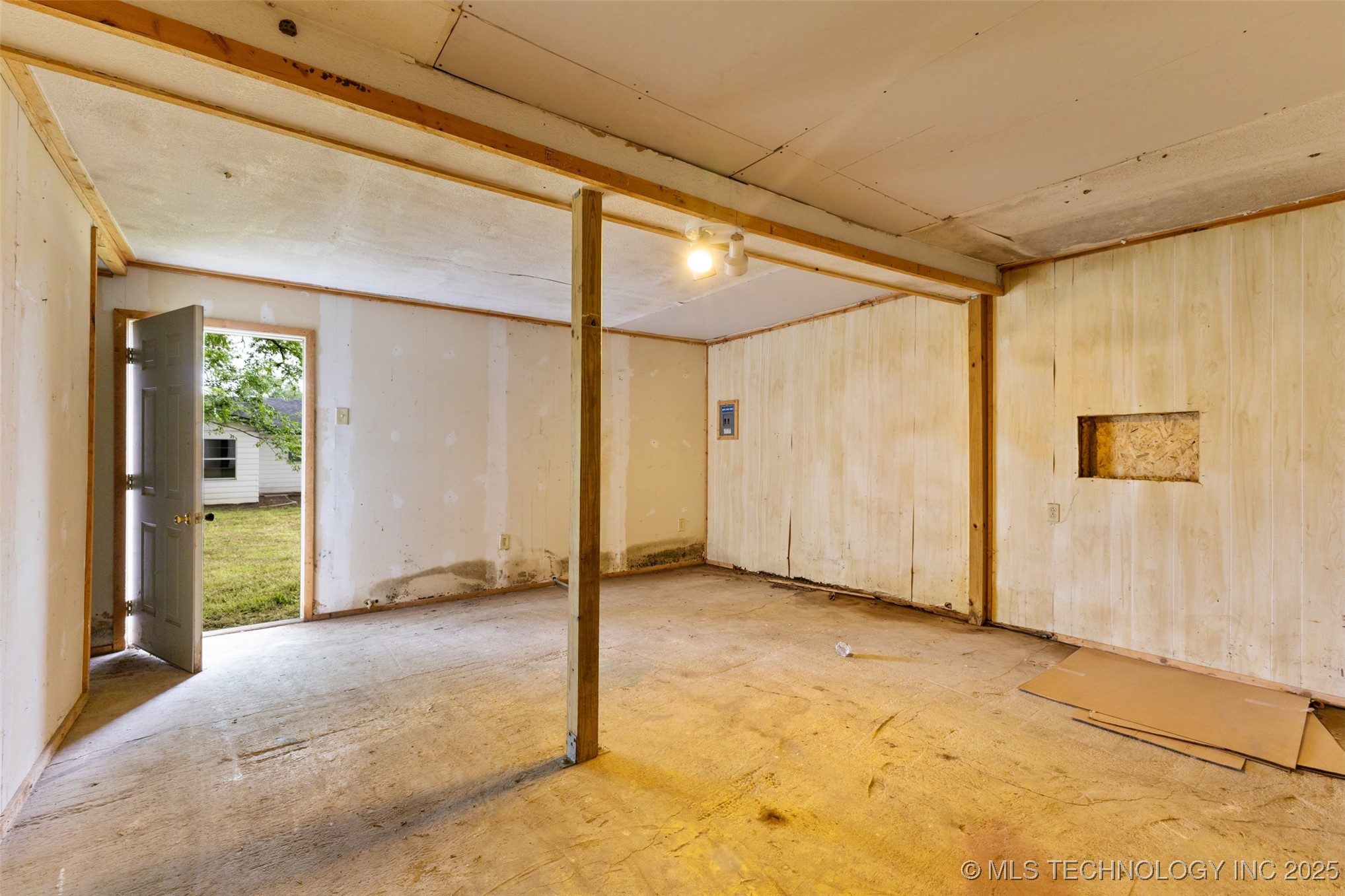 826 Charles Drive