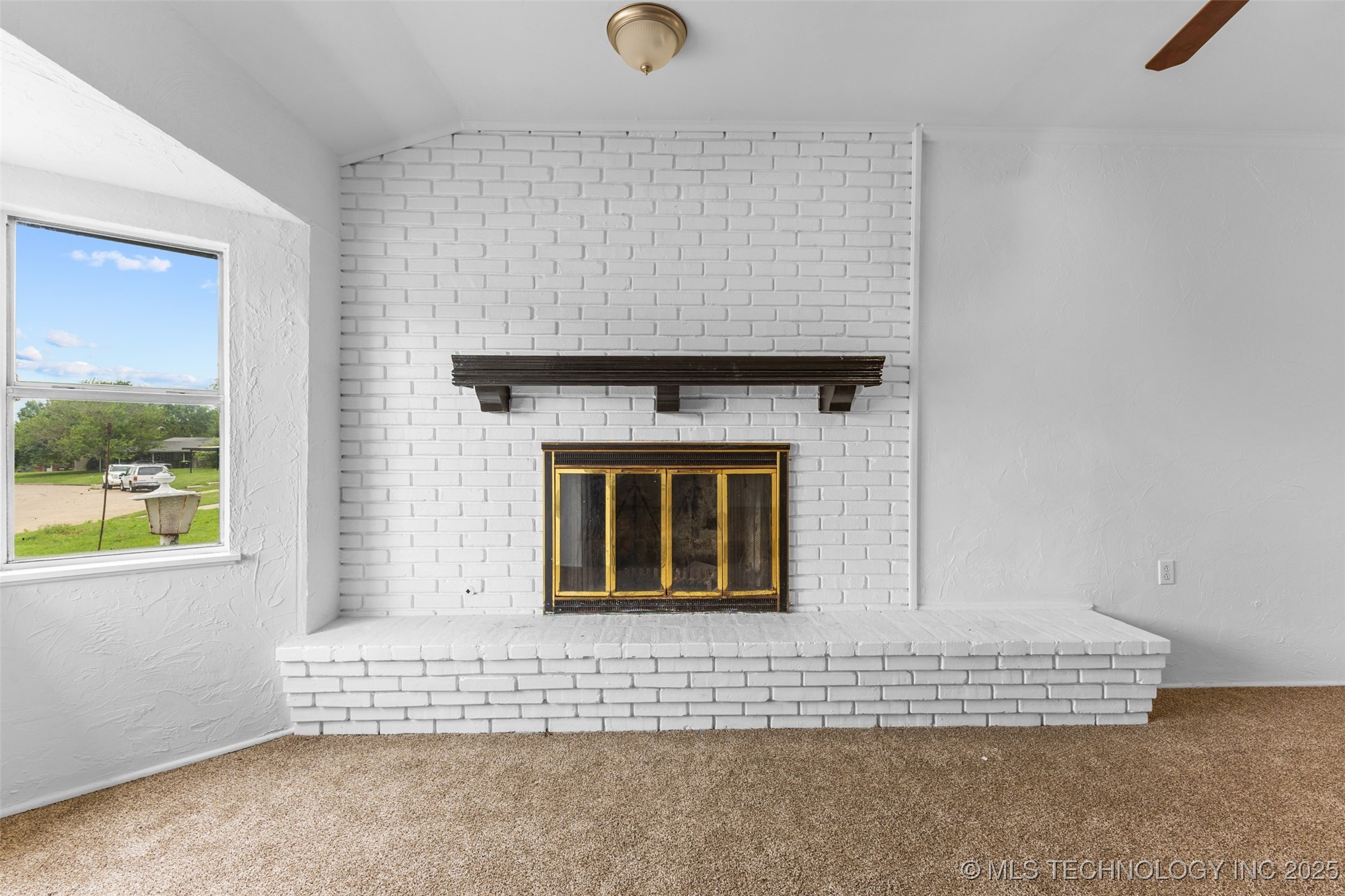 826 Charles Drive