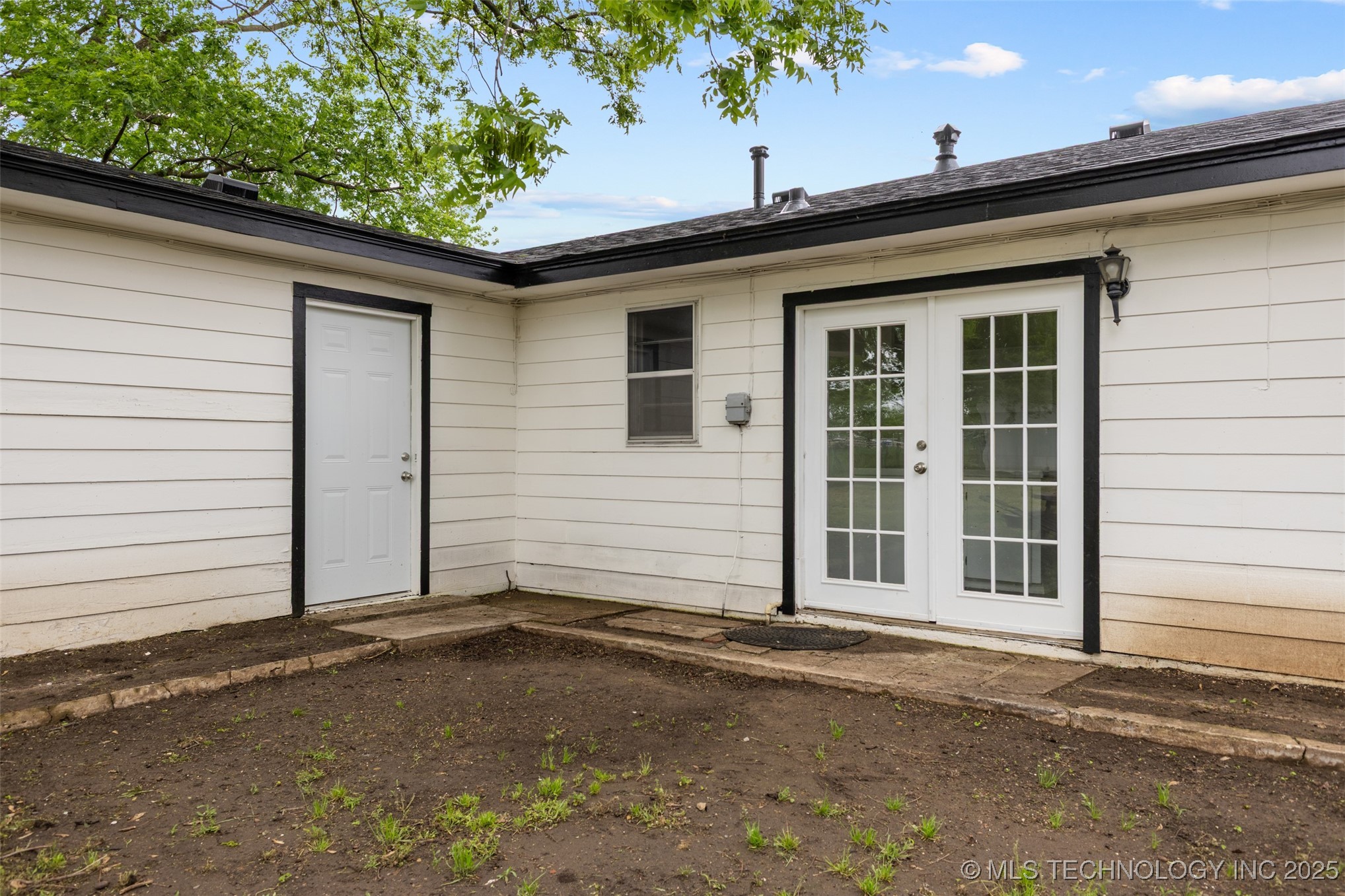 826 Charles Drive