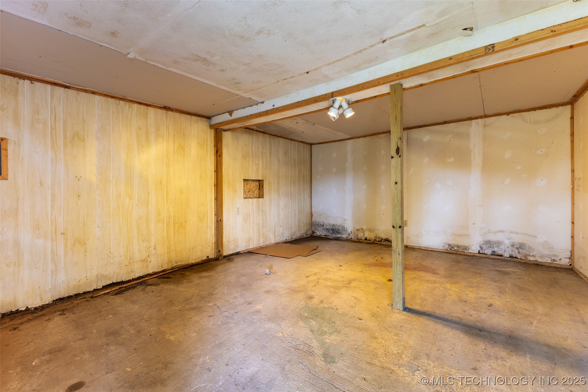 826 Charles Drive