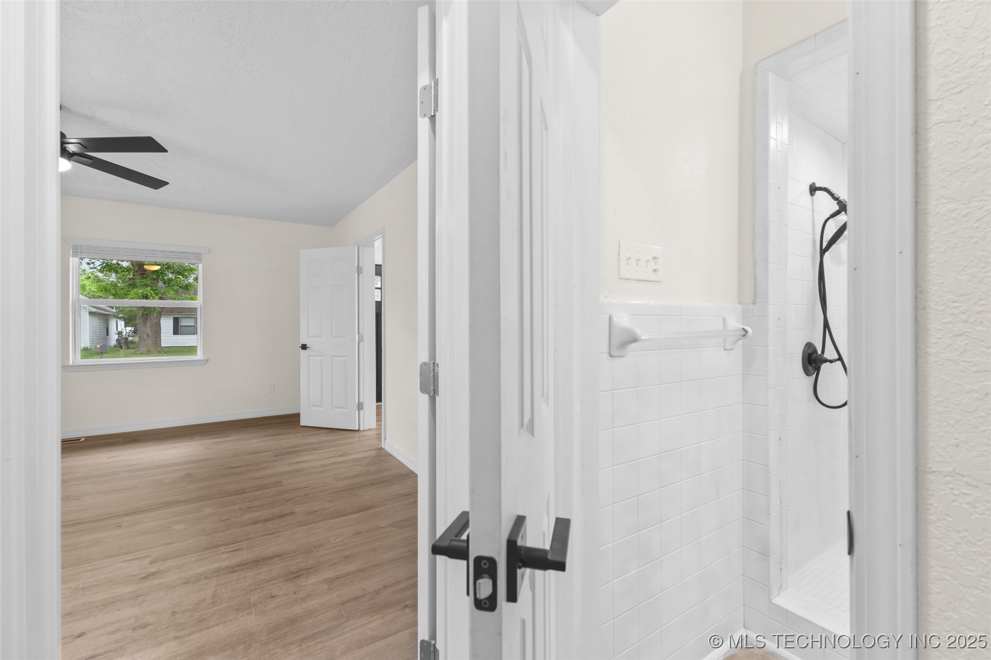 524 W 18th