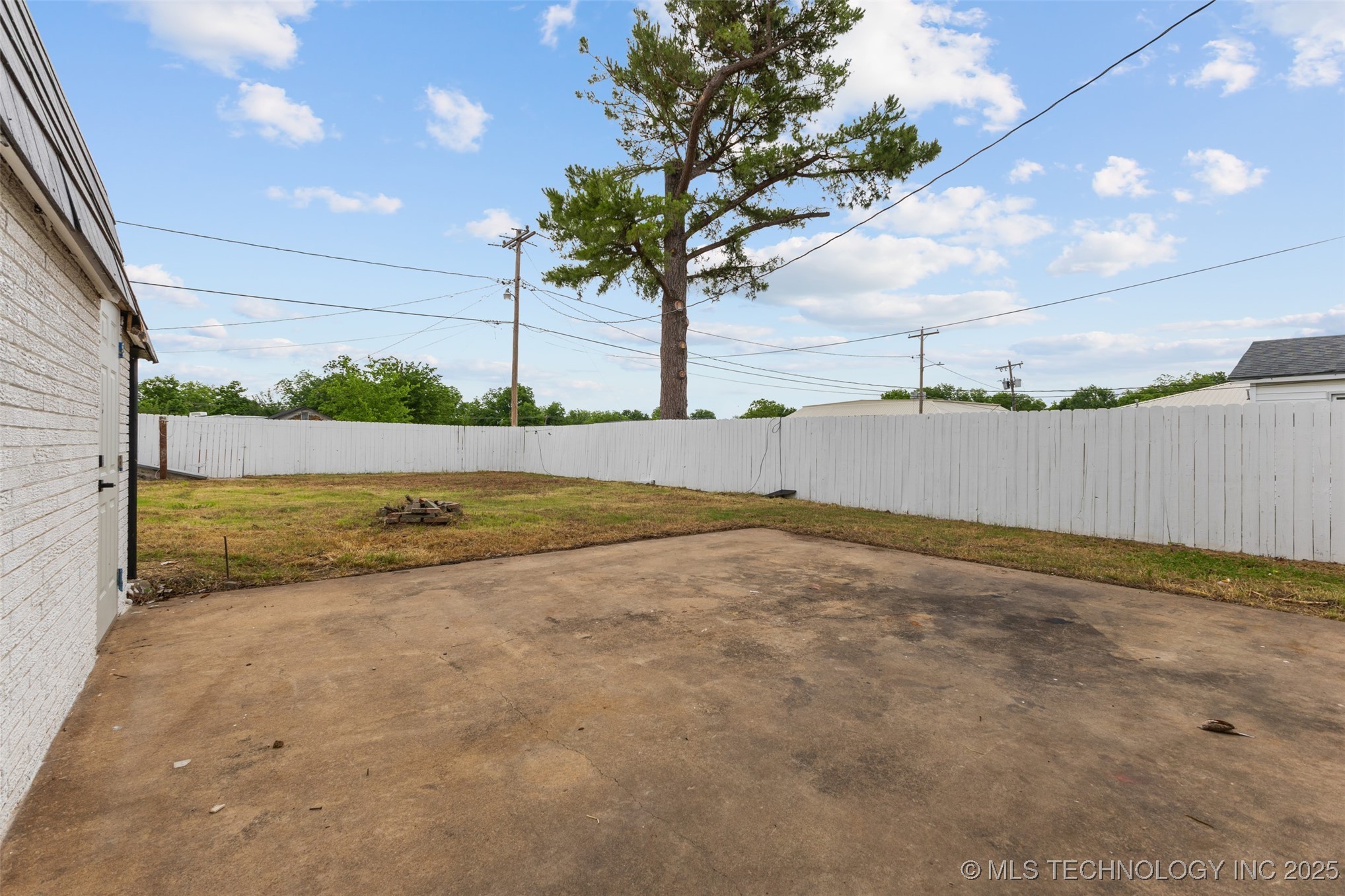 524 W 18th