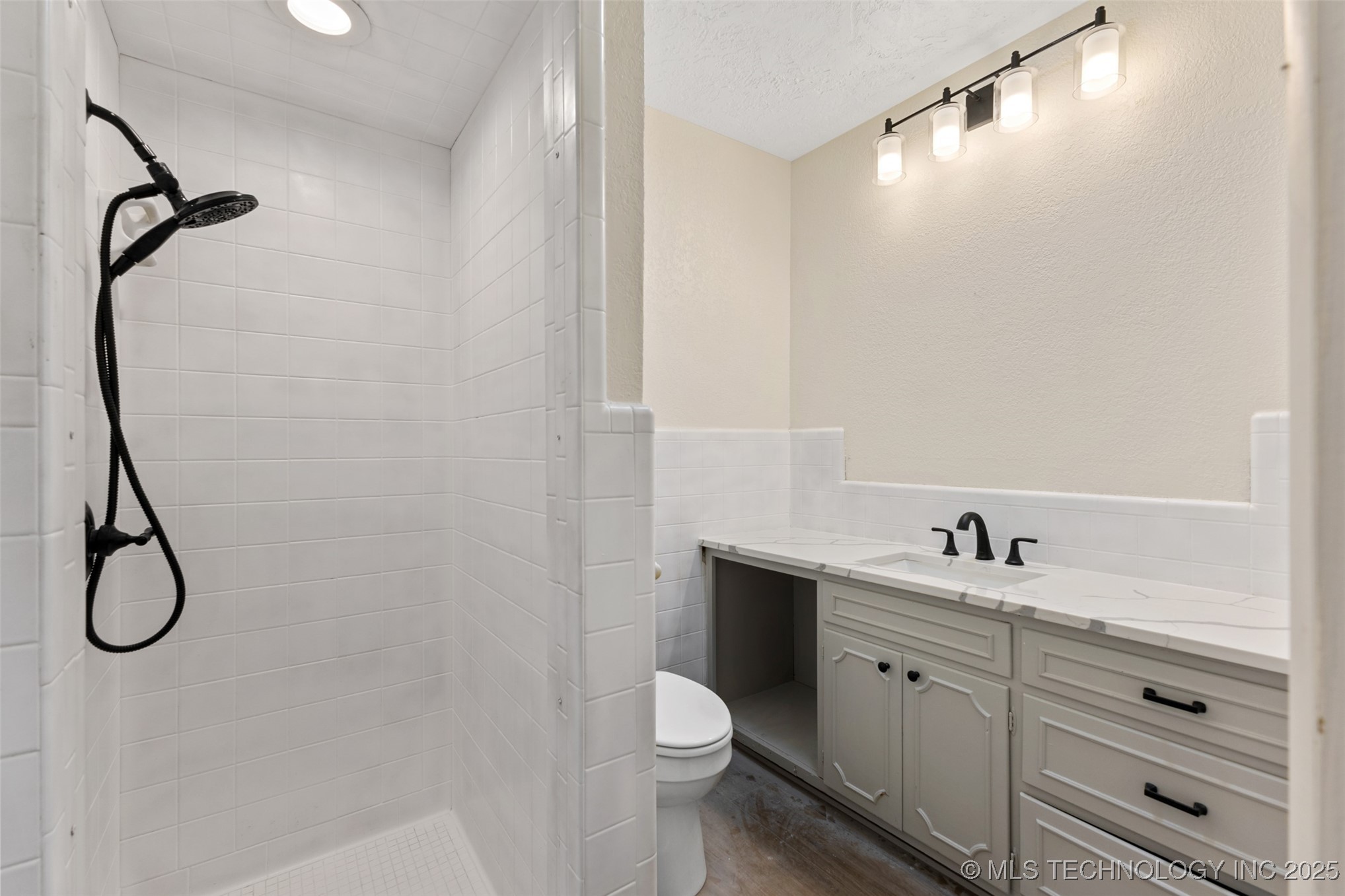 524 W 18th