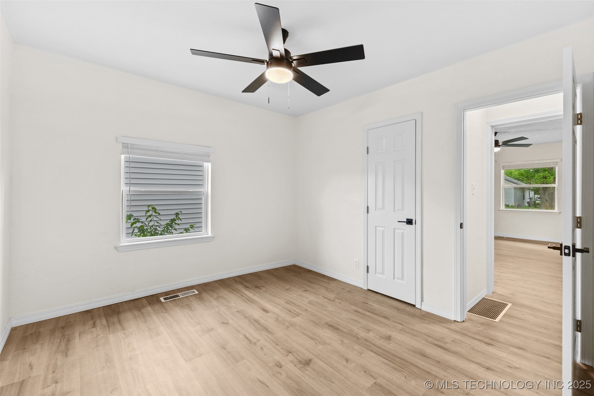 524 W 18th
