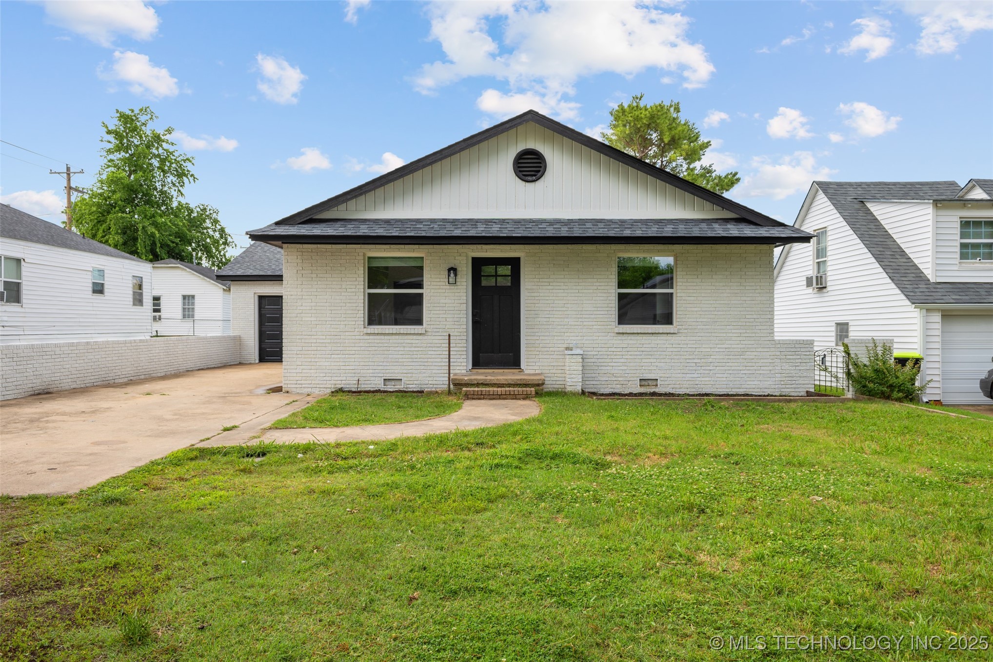 524 W 18th