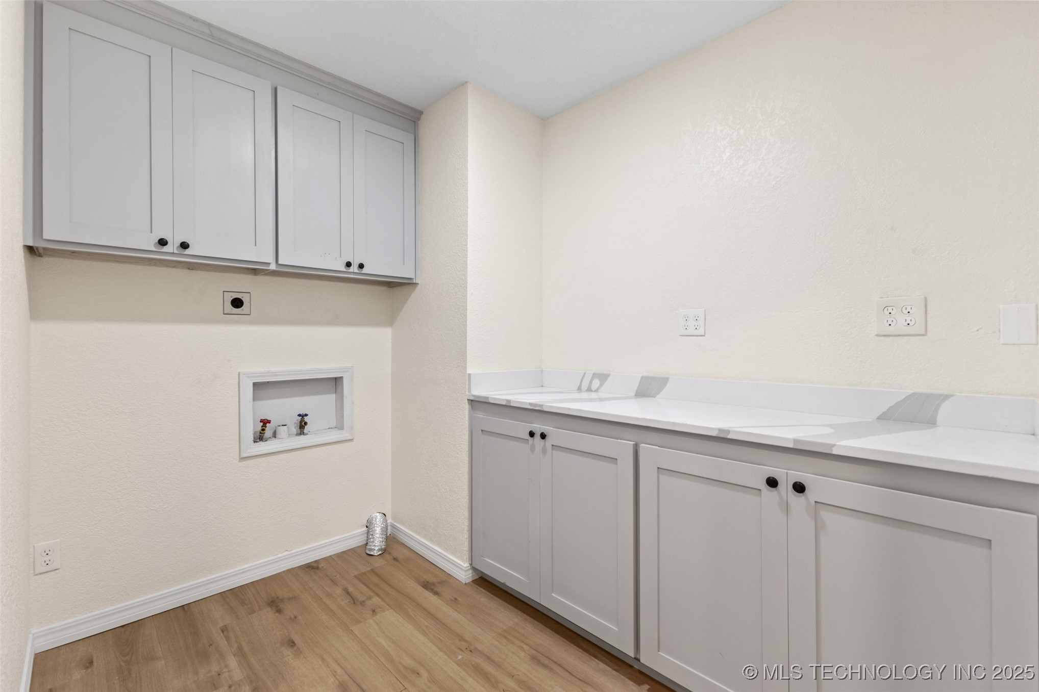 524 W 18th