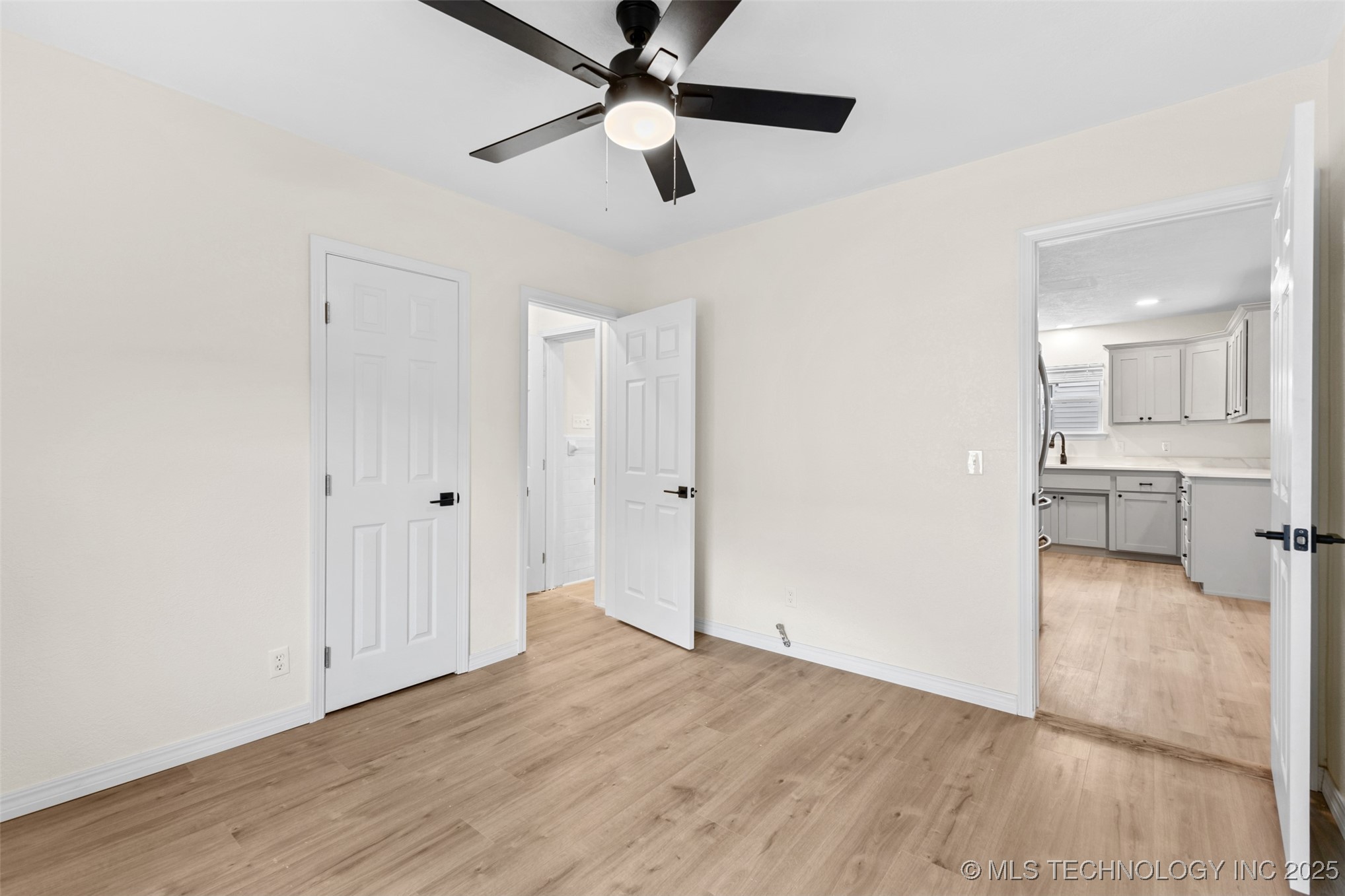524 W 18th