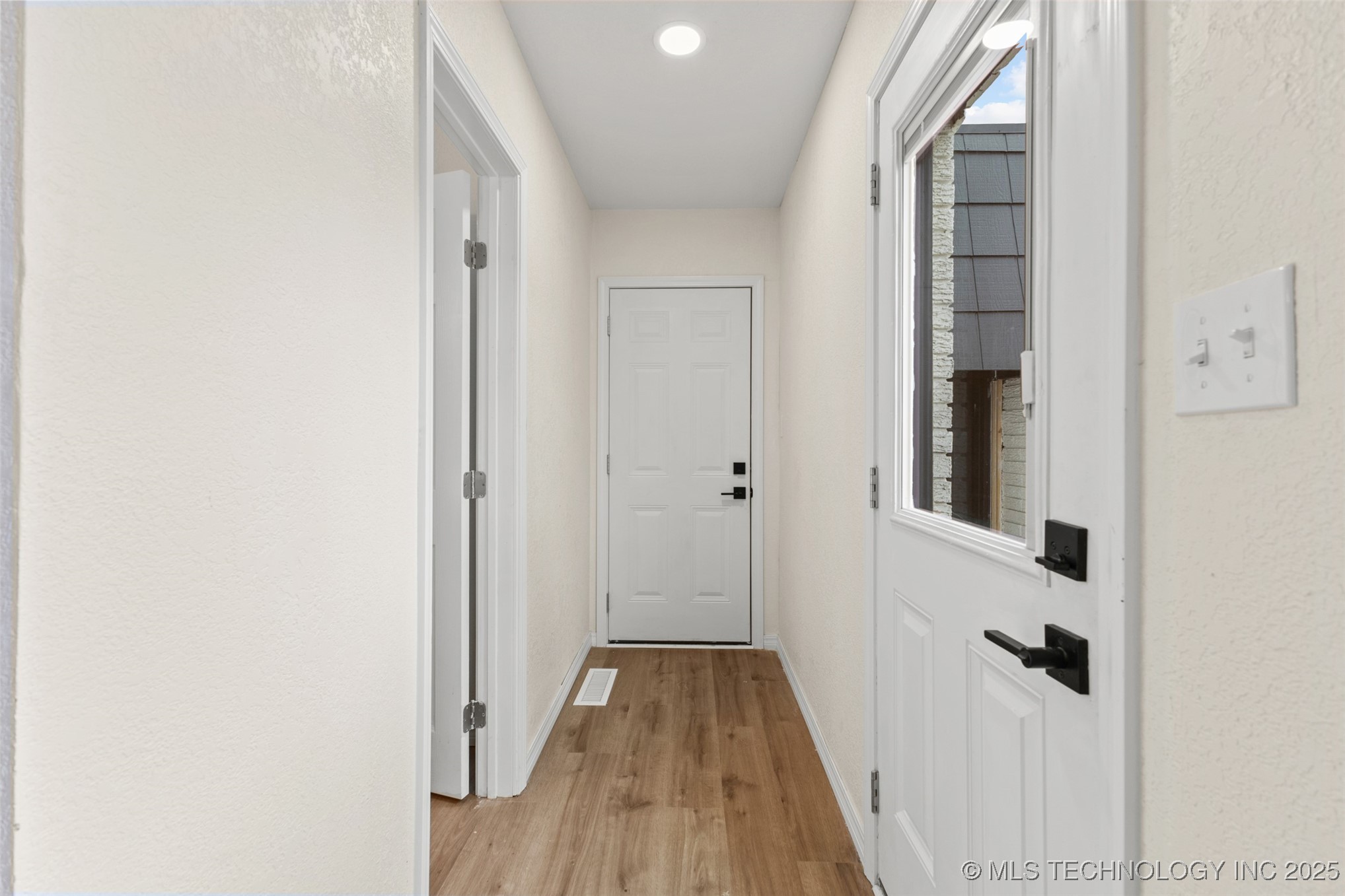 524 W 18th