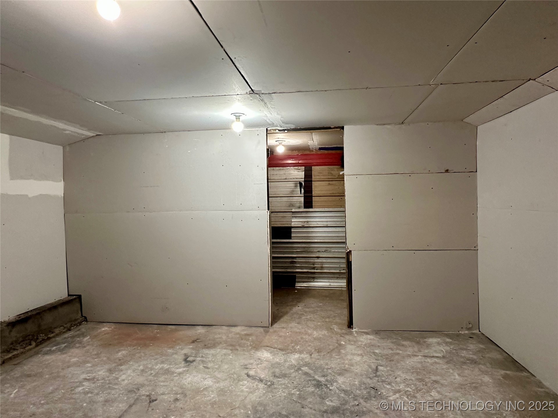 524 W 18th