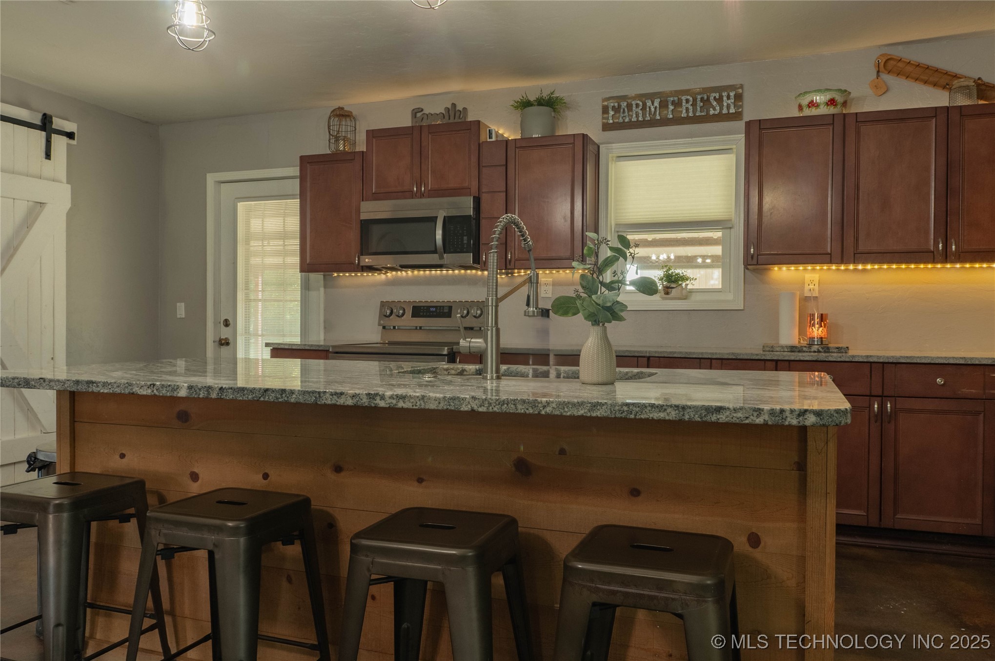 11581 County Road 3570