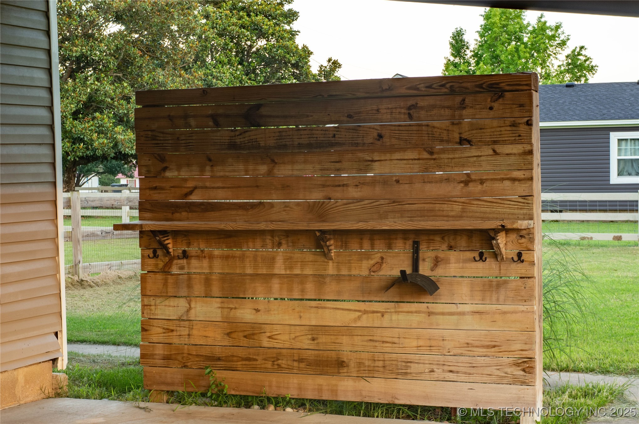 11581 County Road 3570