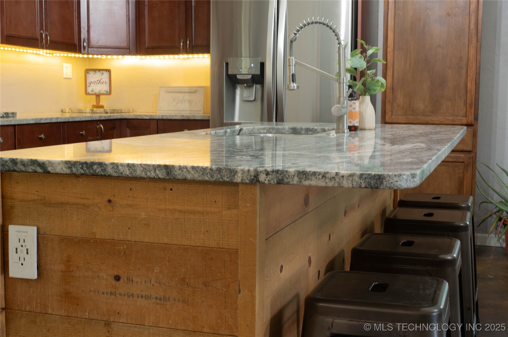 11581 County Road 3570