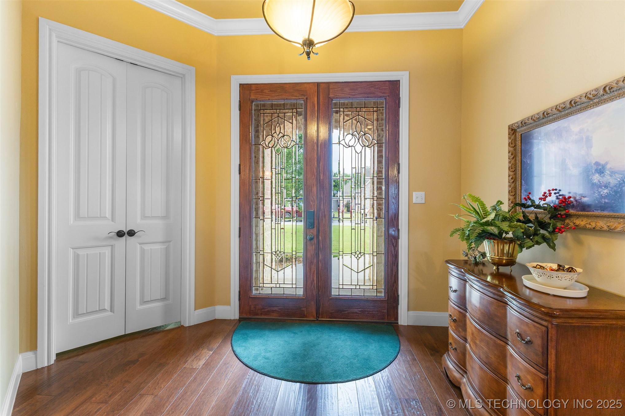 800 Magnolia
