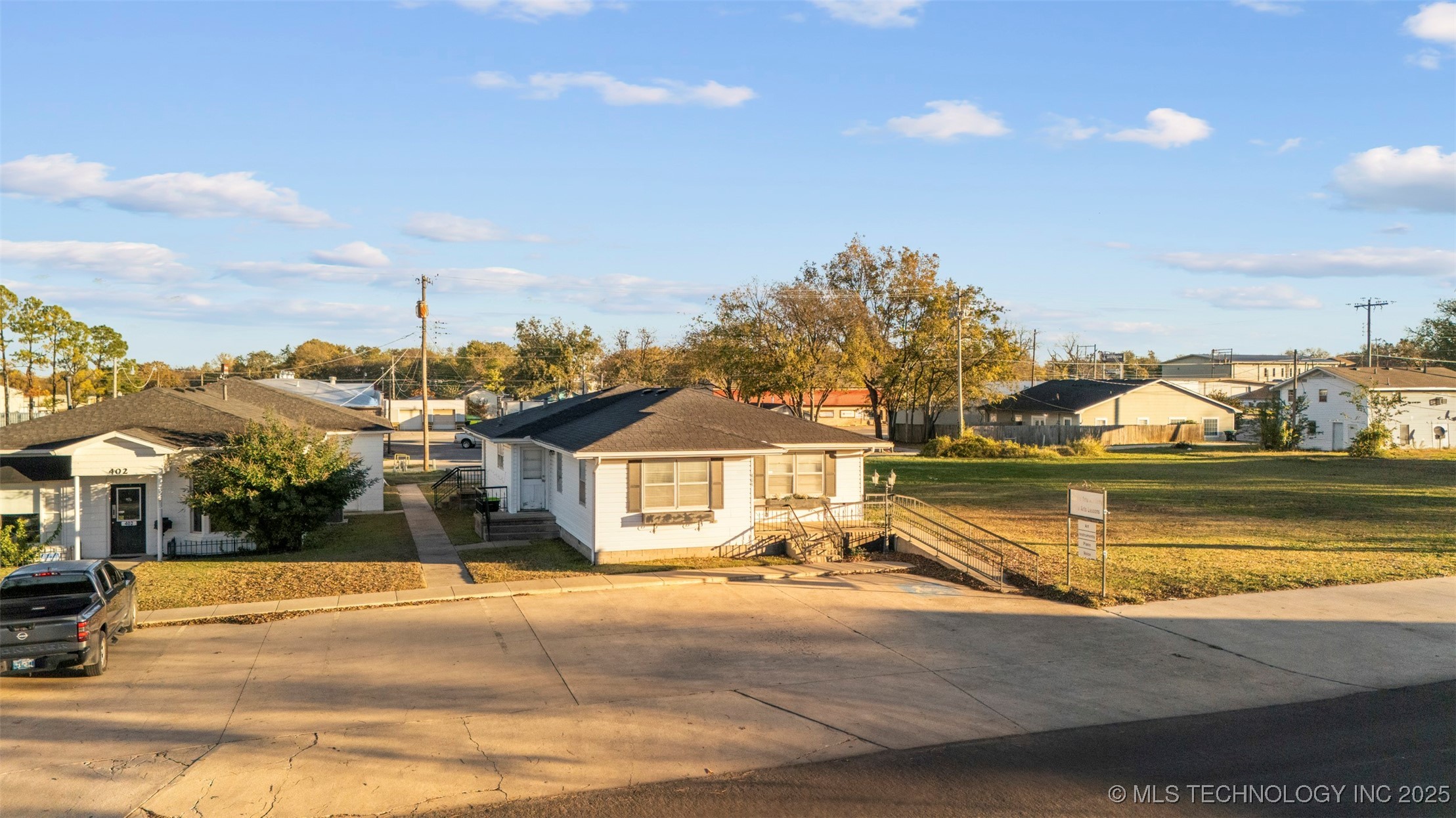 404 E 12th