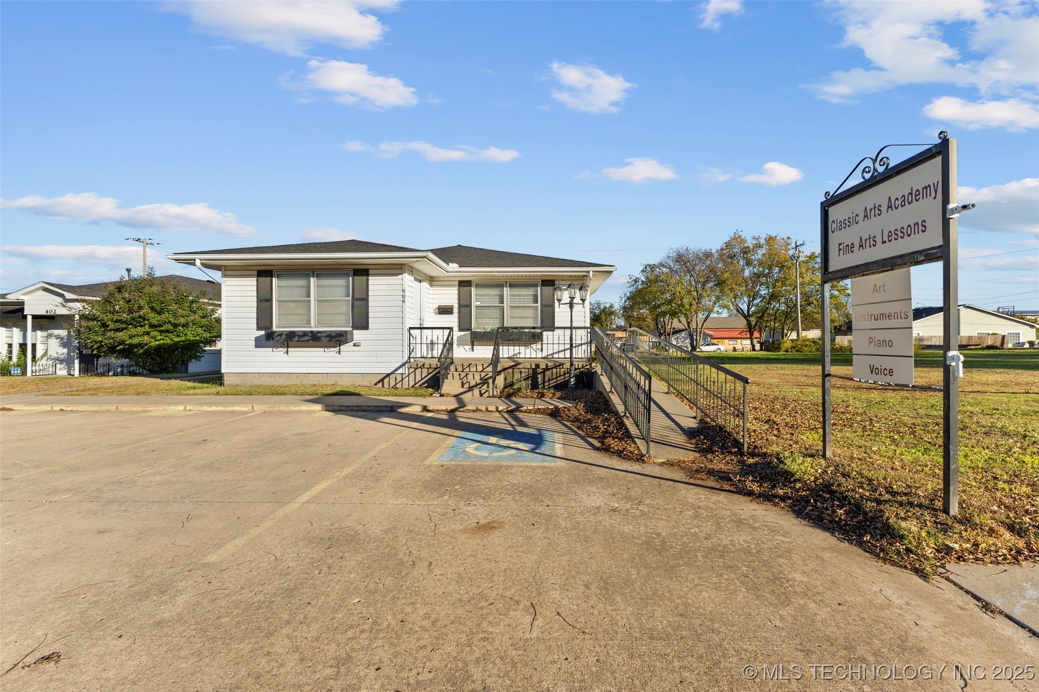 404 E 12th