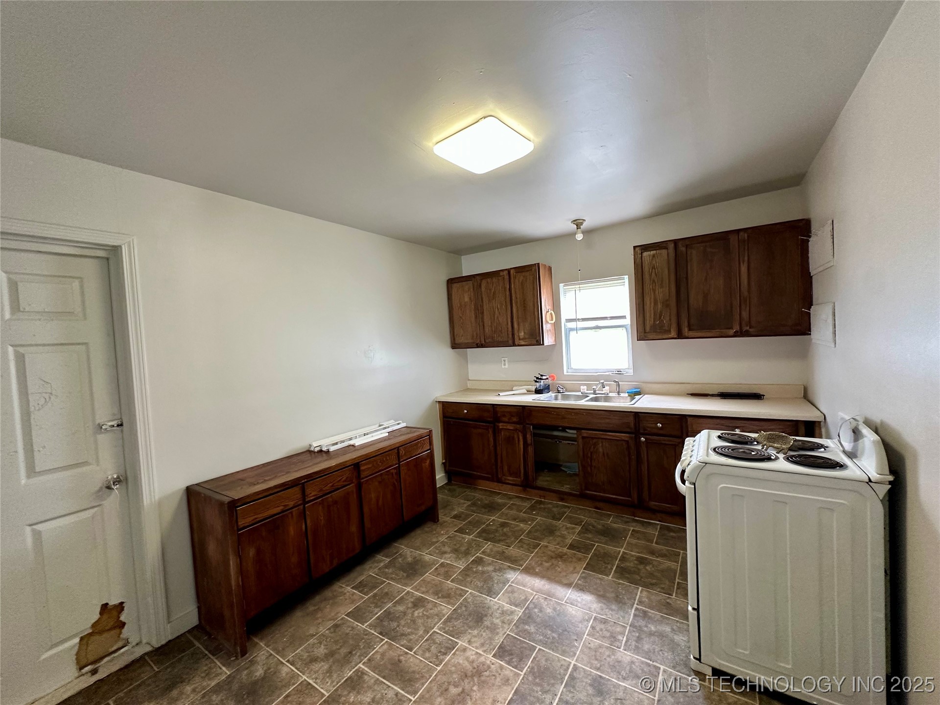 729 W 13th