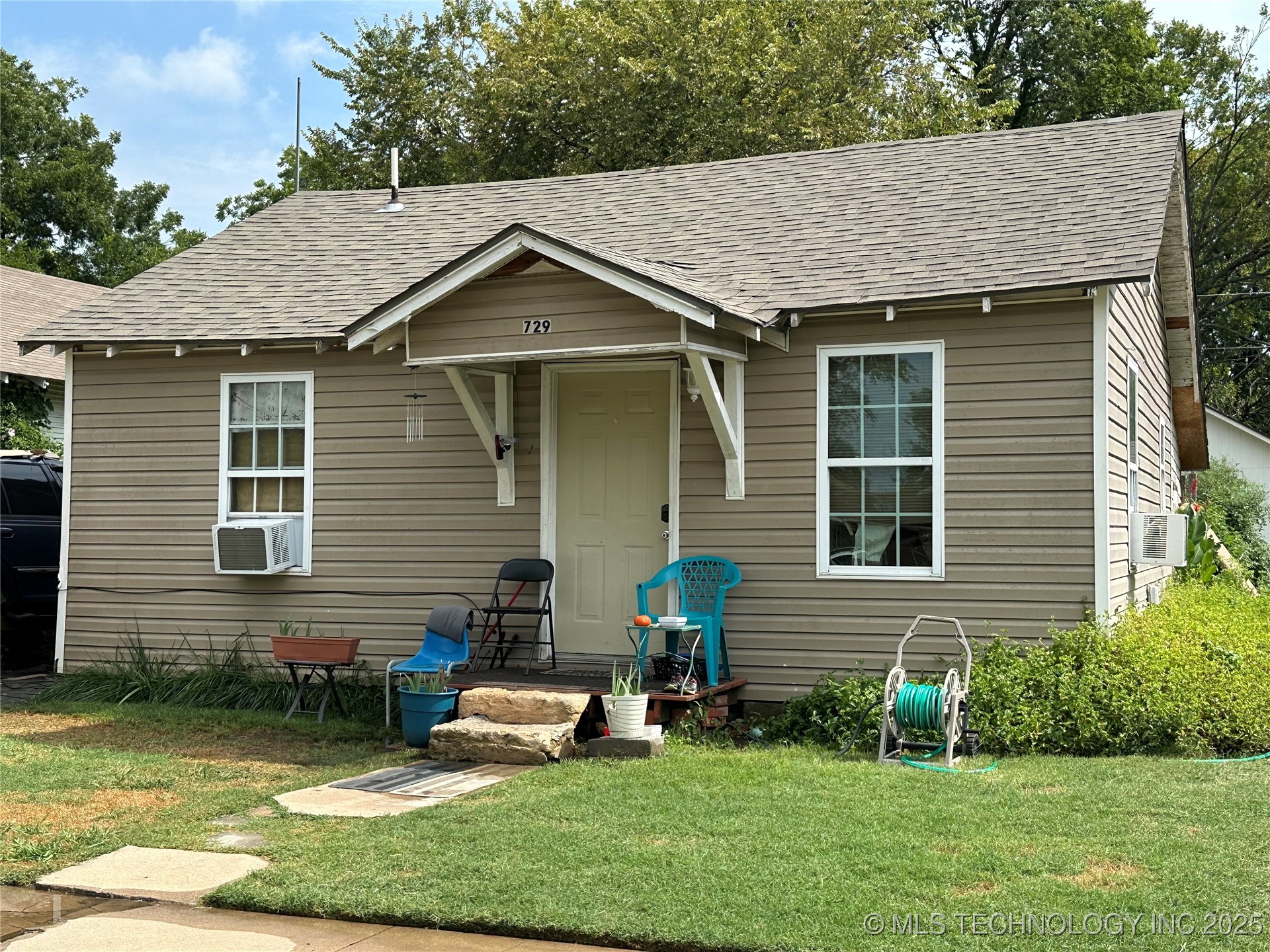 729 W 13th