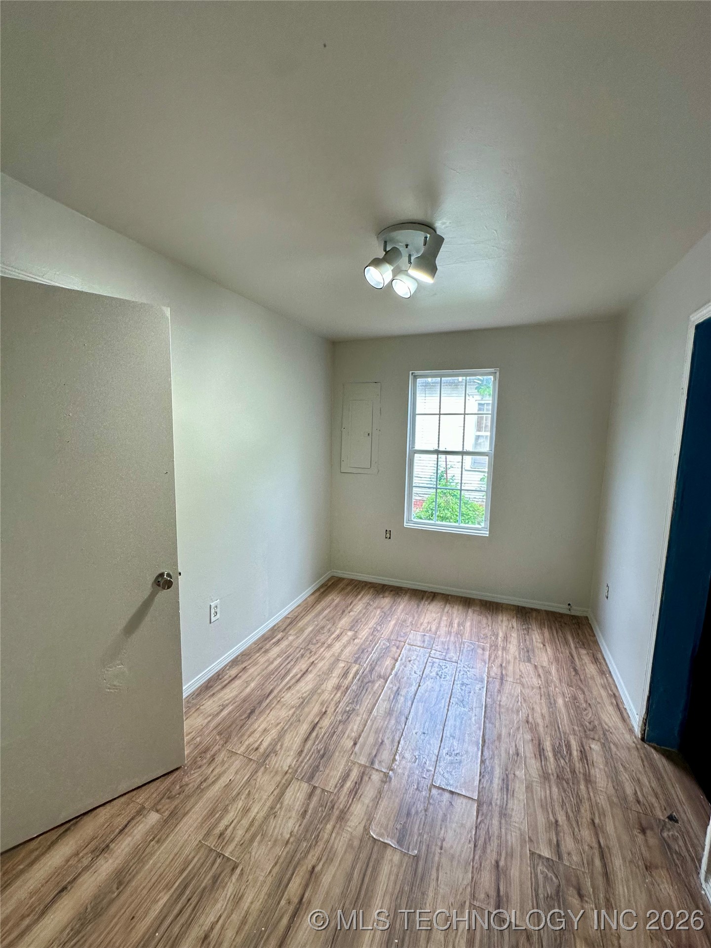 729 W 13th