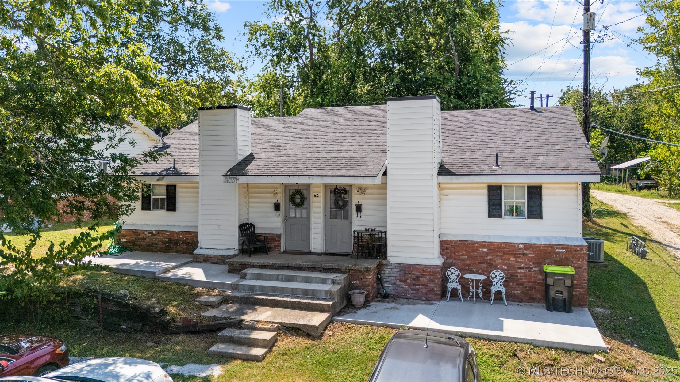 230 E 17th
