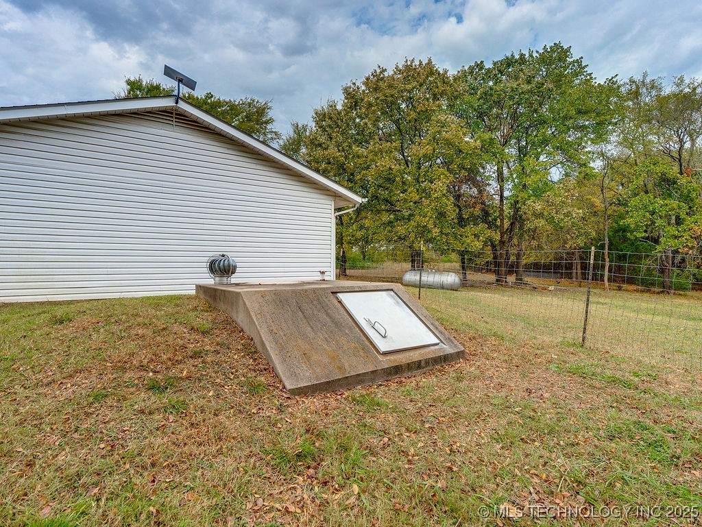 19116 County Road 1570