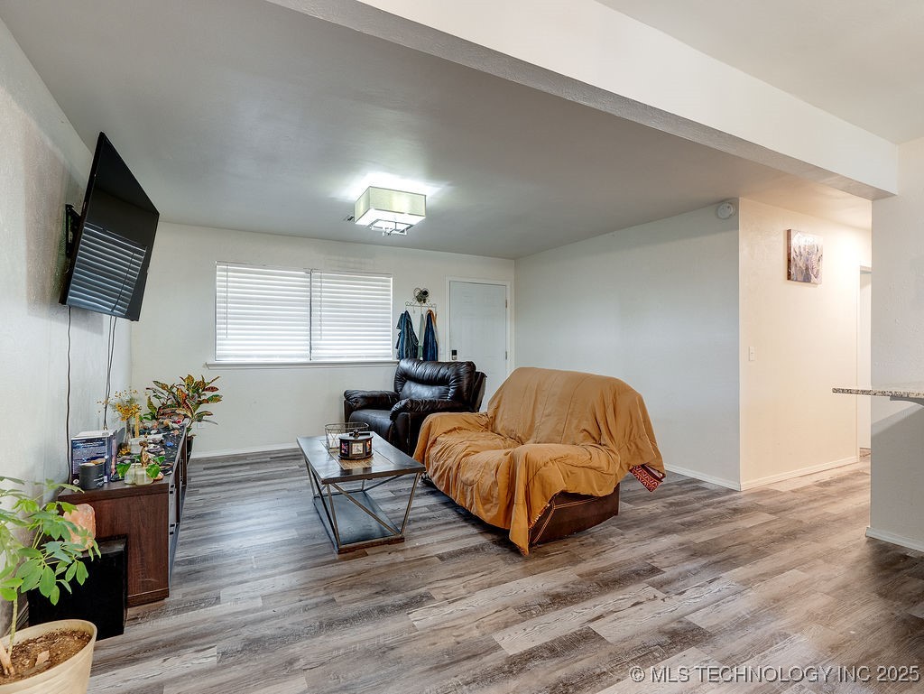 19116 County Road 1570