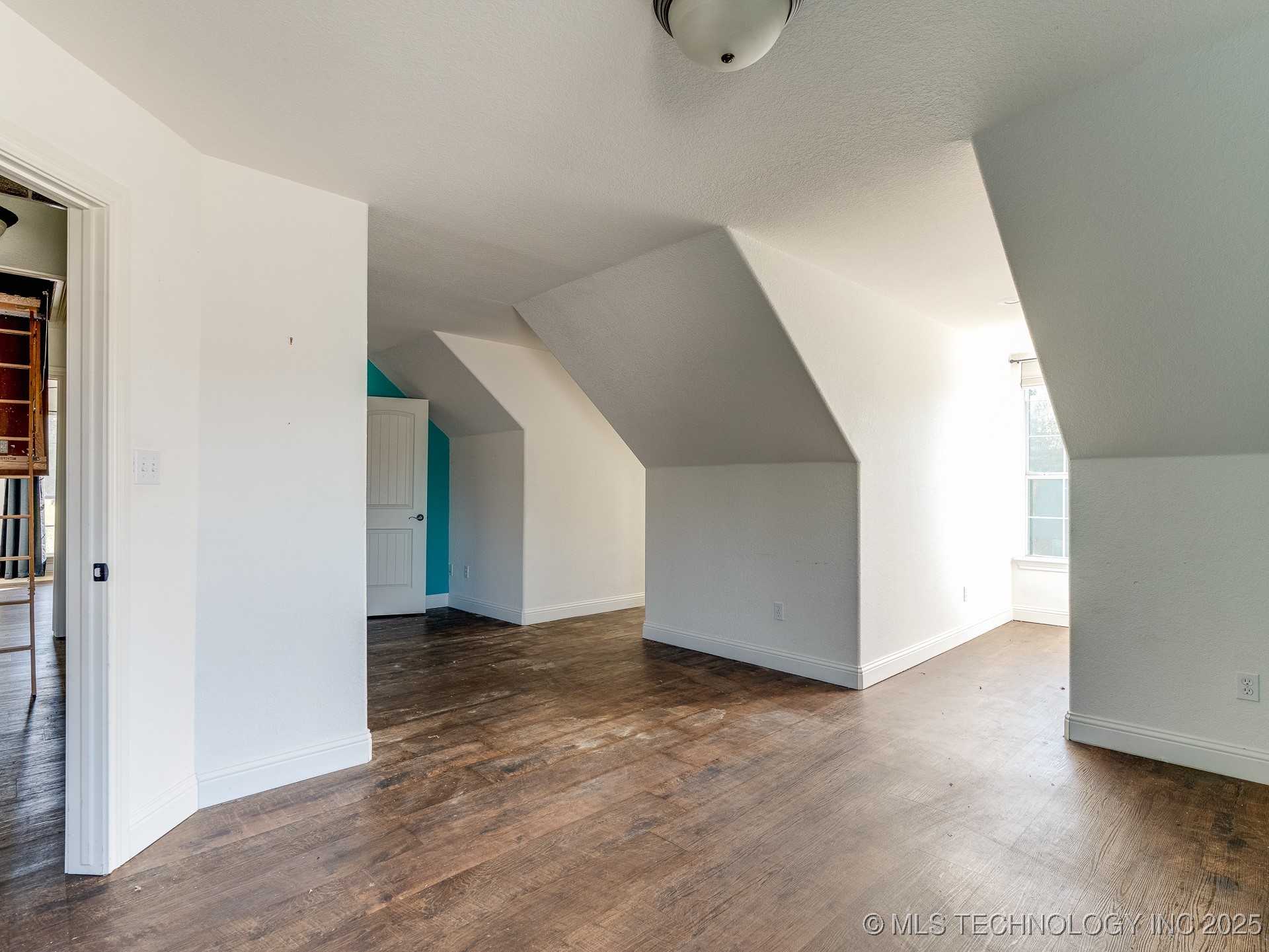 1100 Emily Lane