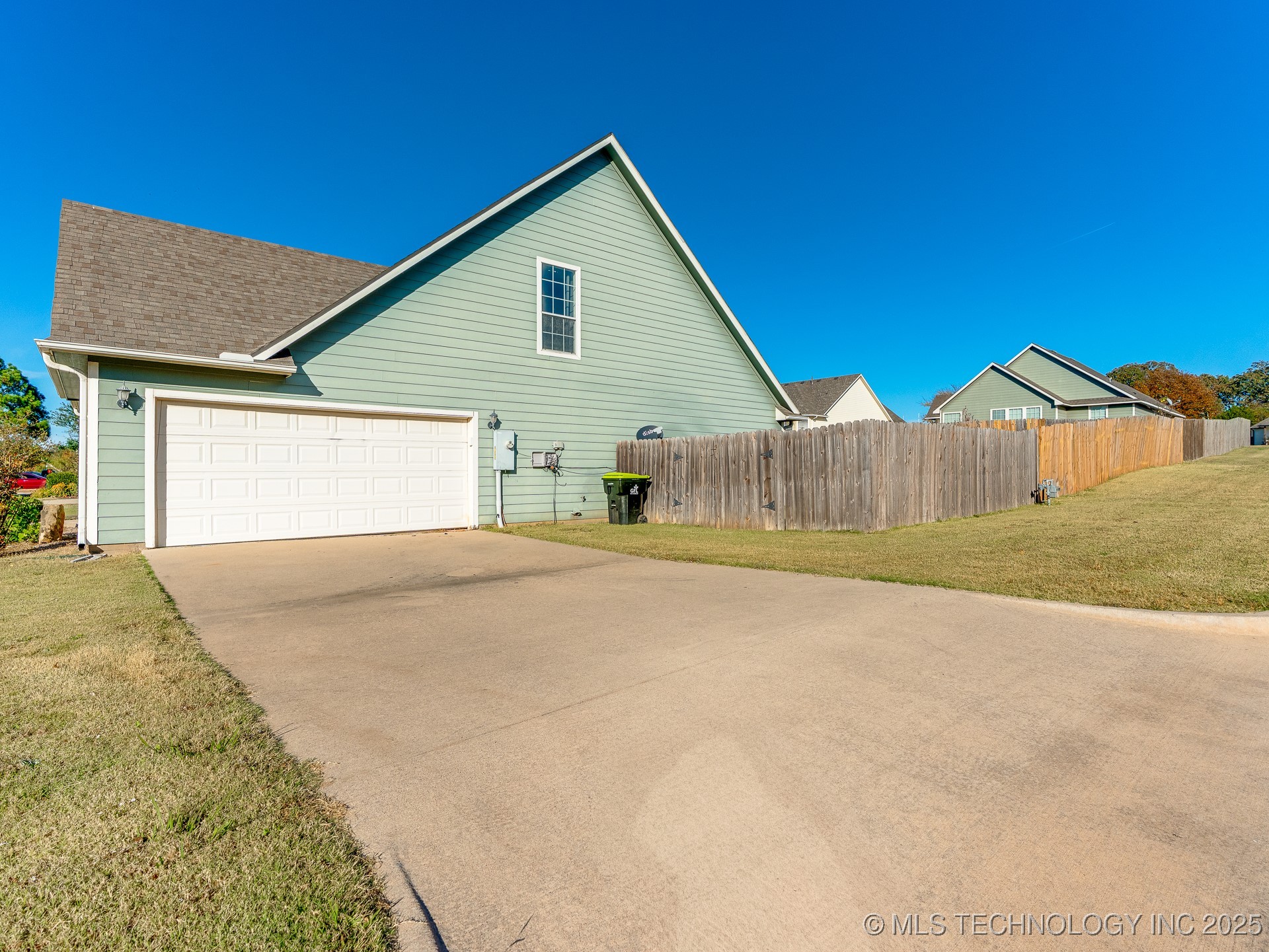 1100 Emily Lane