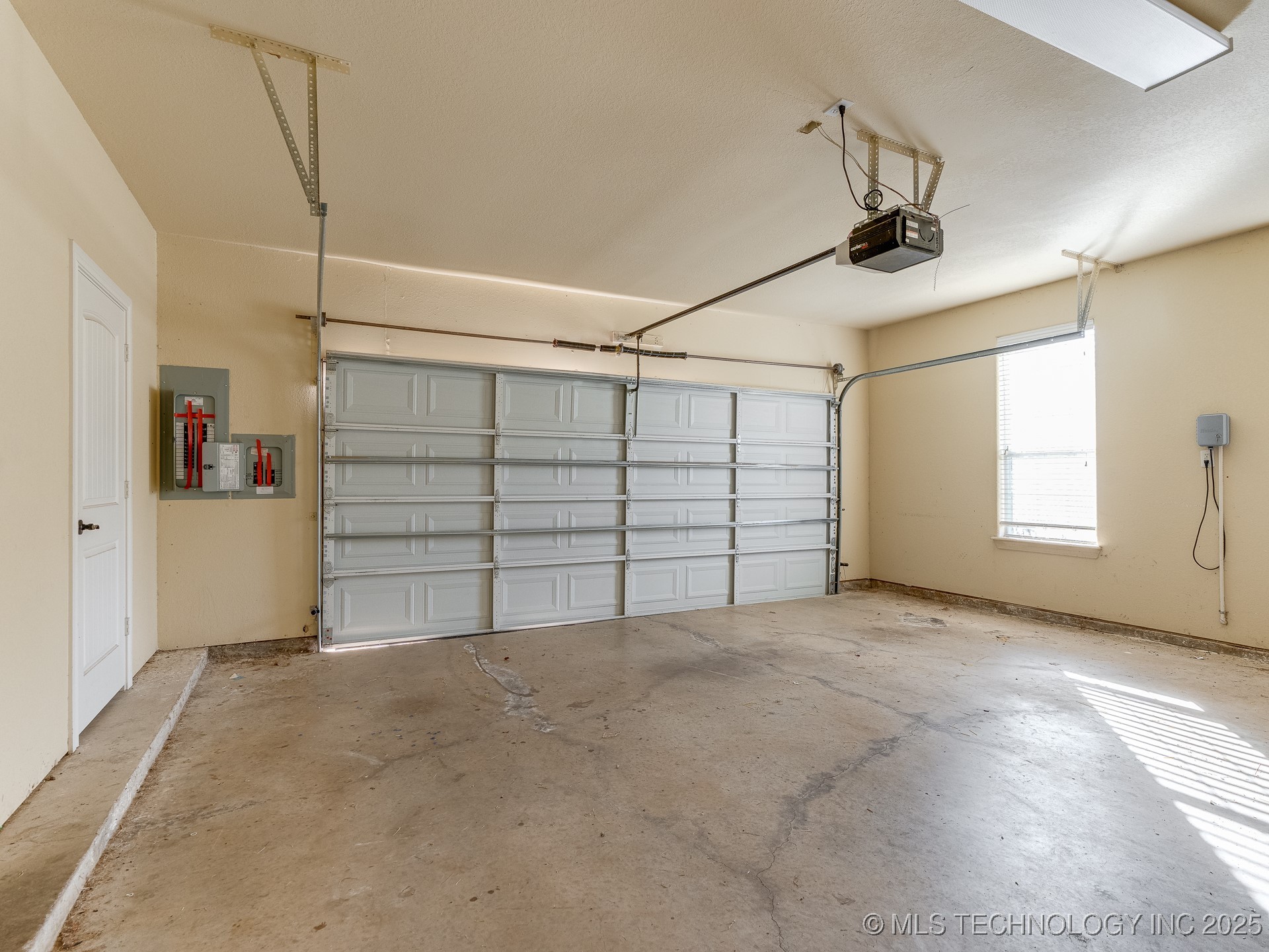 1100 Emily Lane