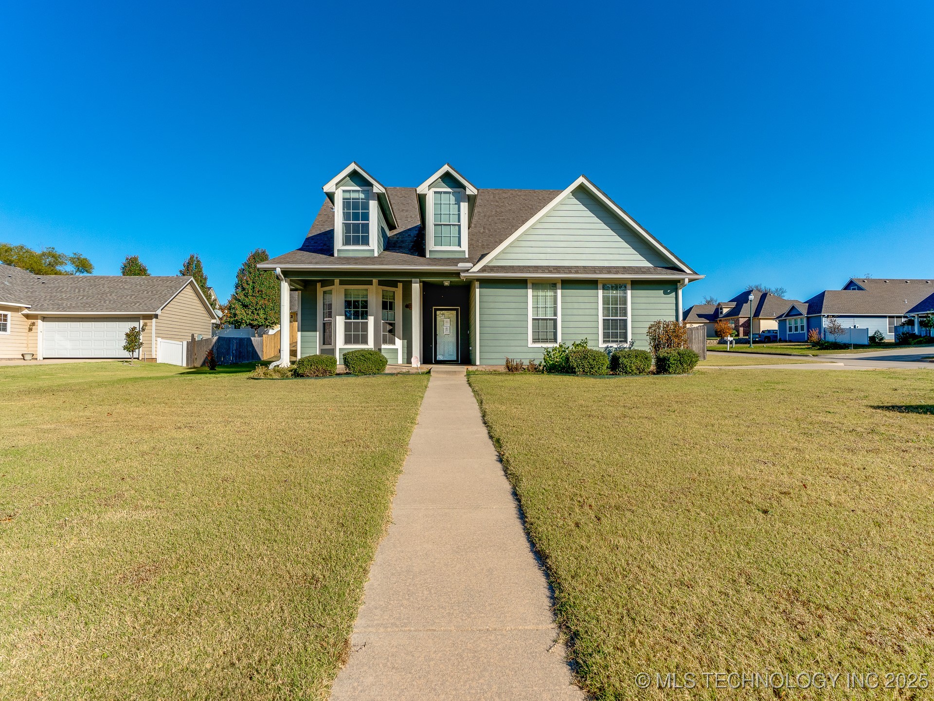 1100 Emily Lane