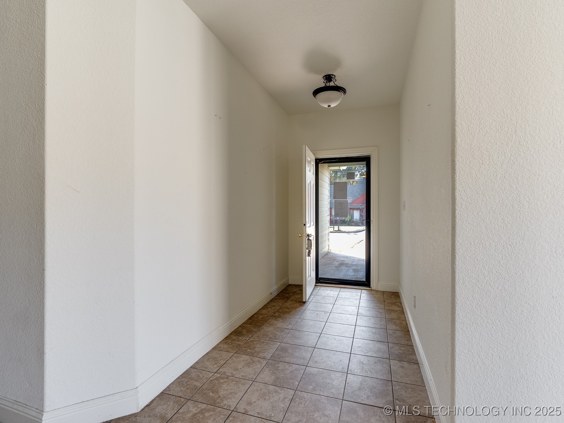 1100 Emily Lane