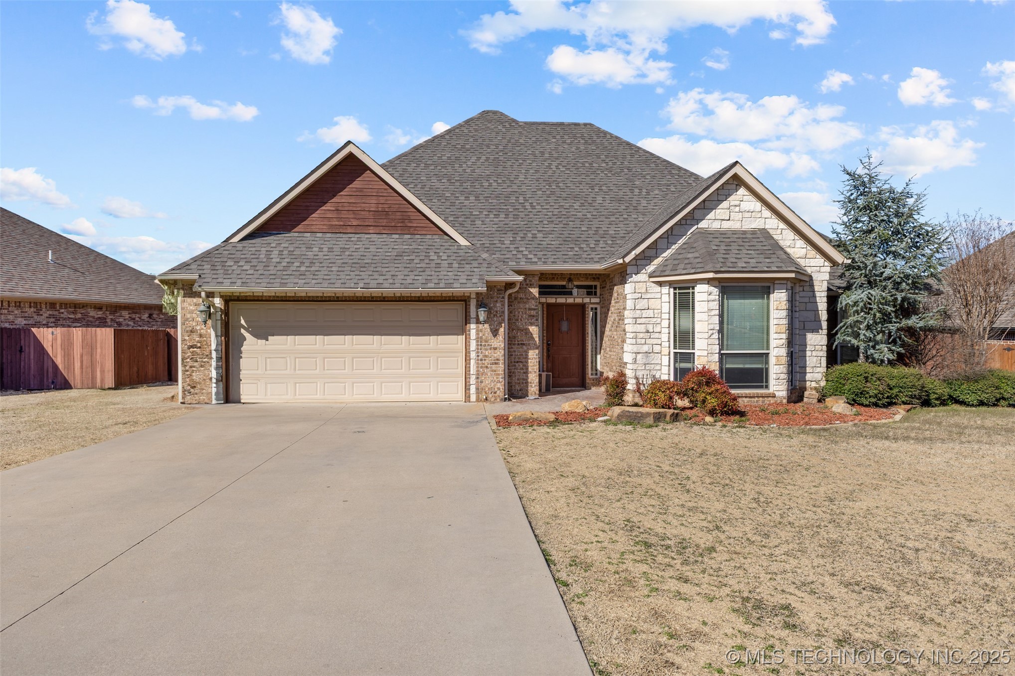 820 Cypress