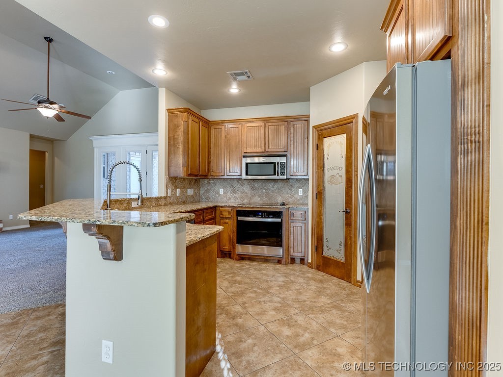 820 Cypress