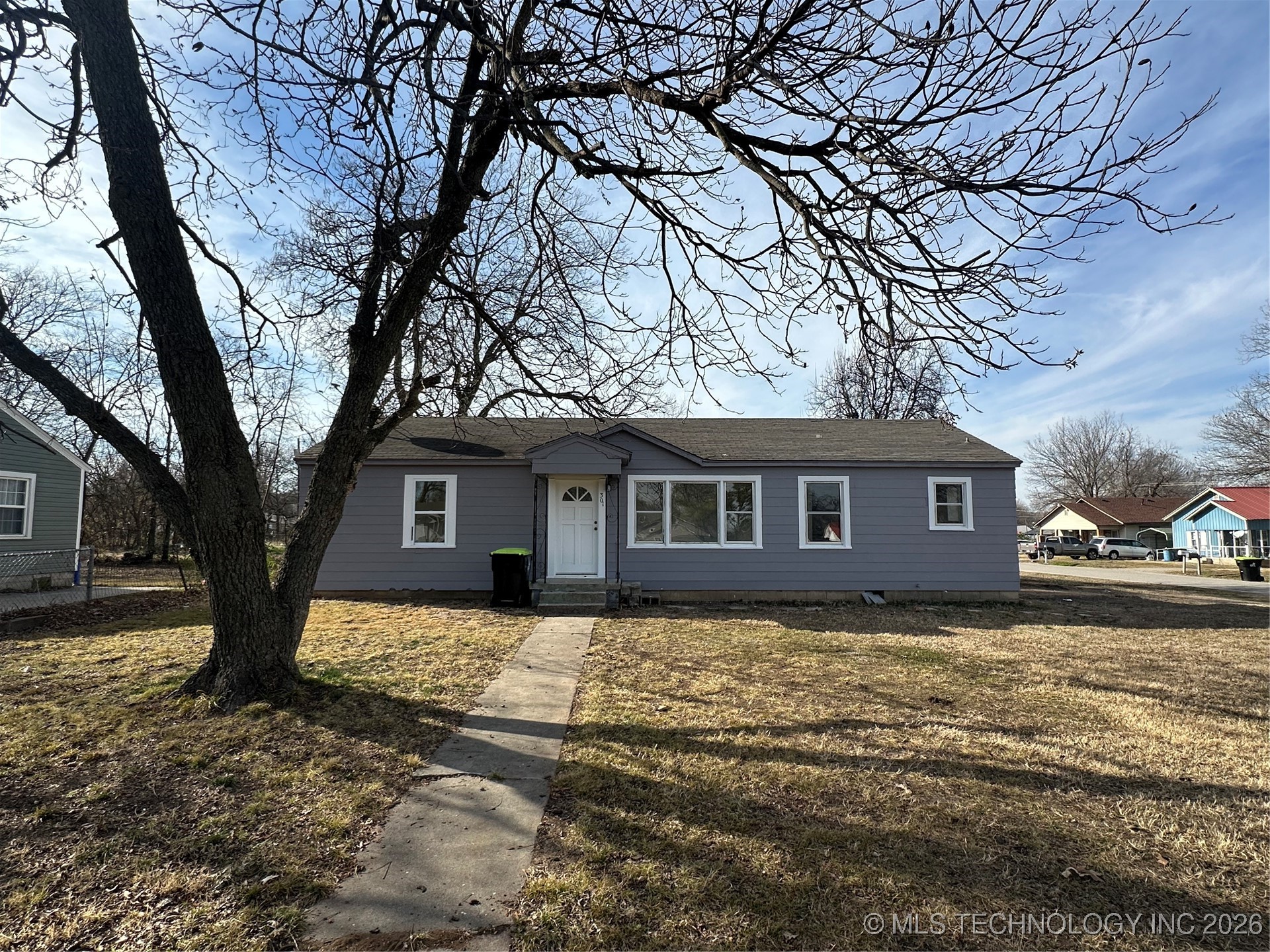 301 S Hickory