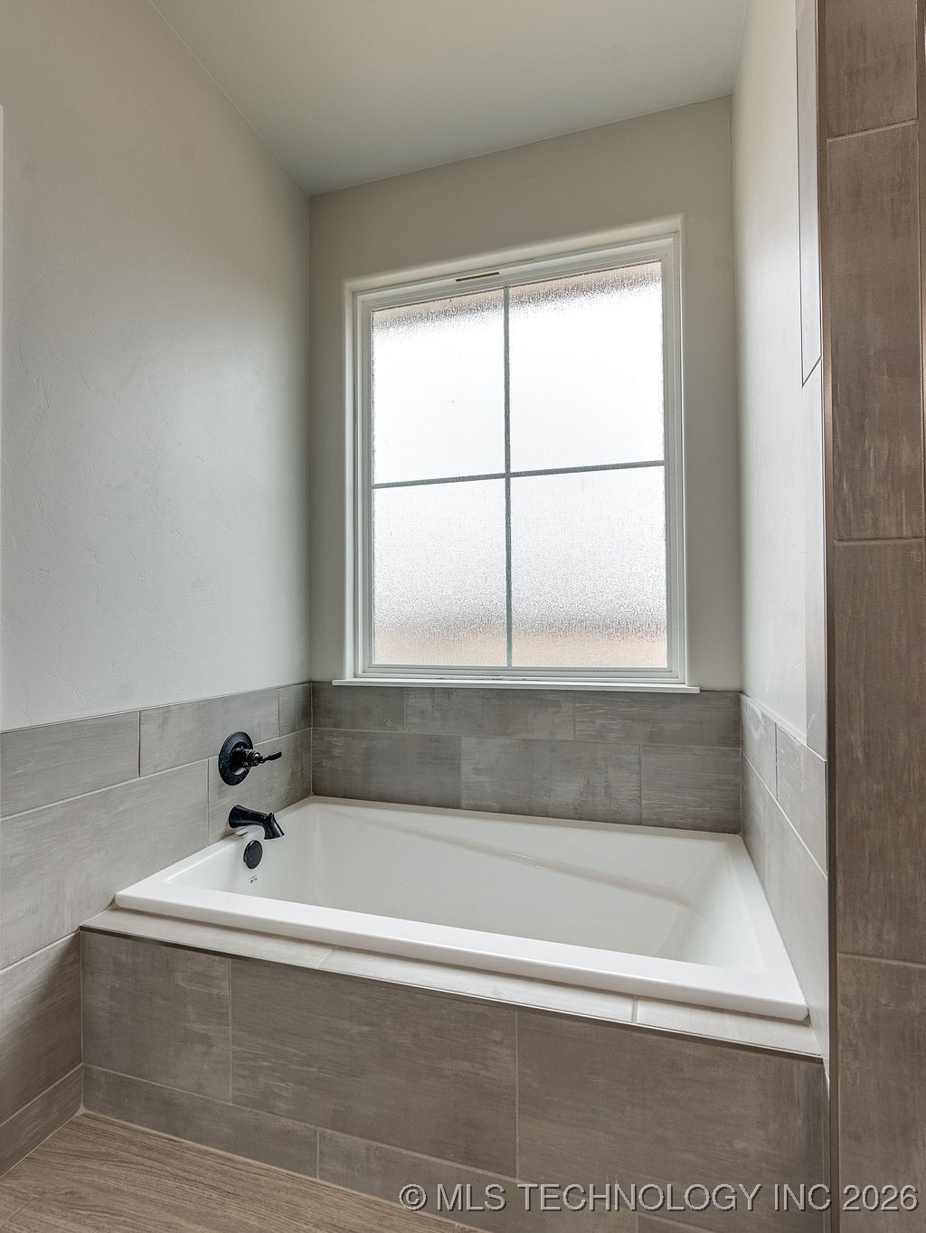 12098 County Road 3513 Loop
