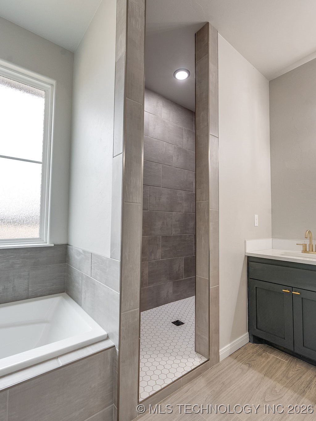 12098 County Road 3513 Loop