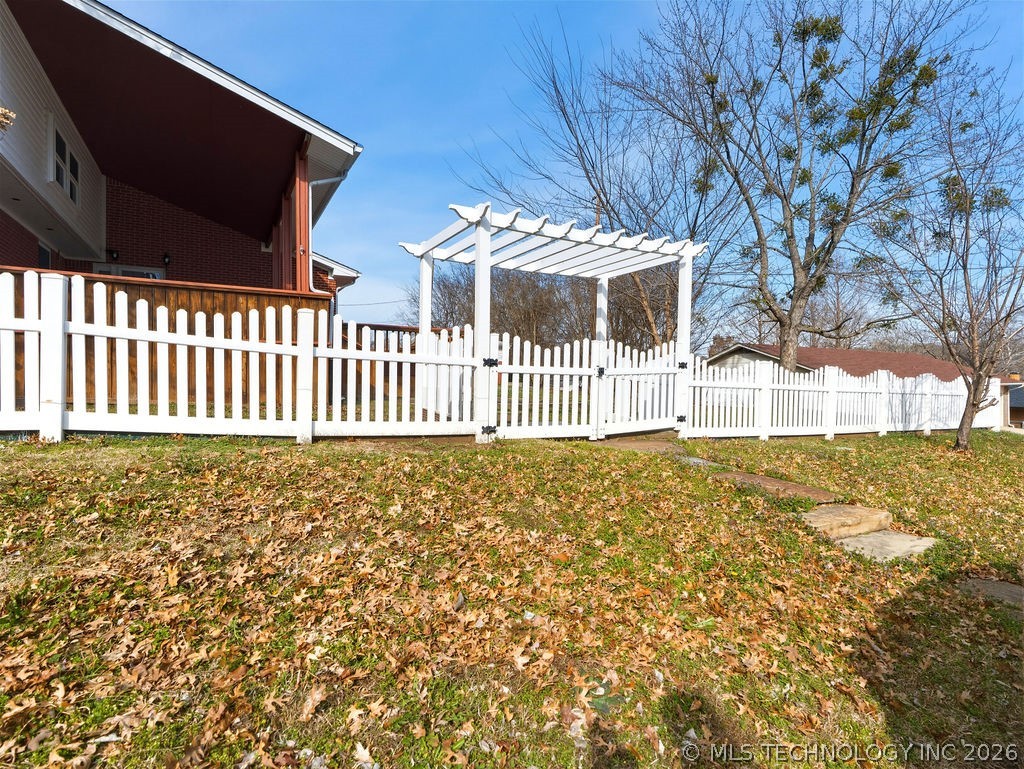 222 Country Club Road