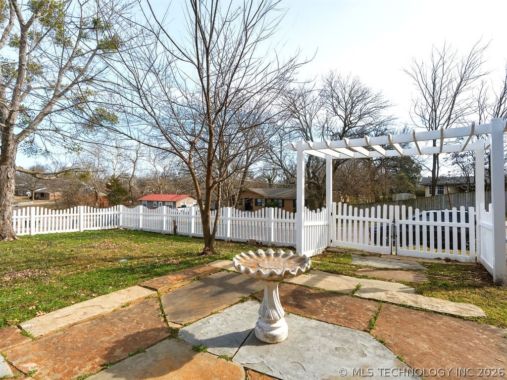 222 Country Club Road