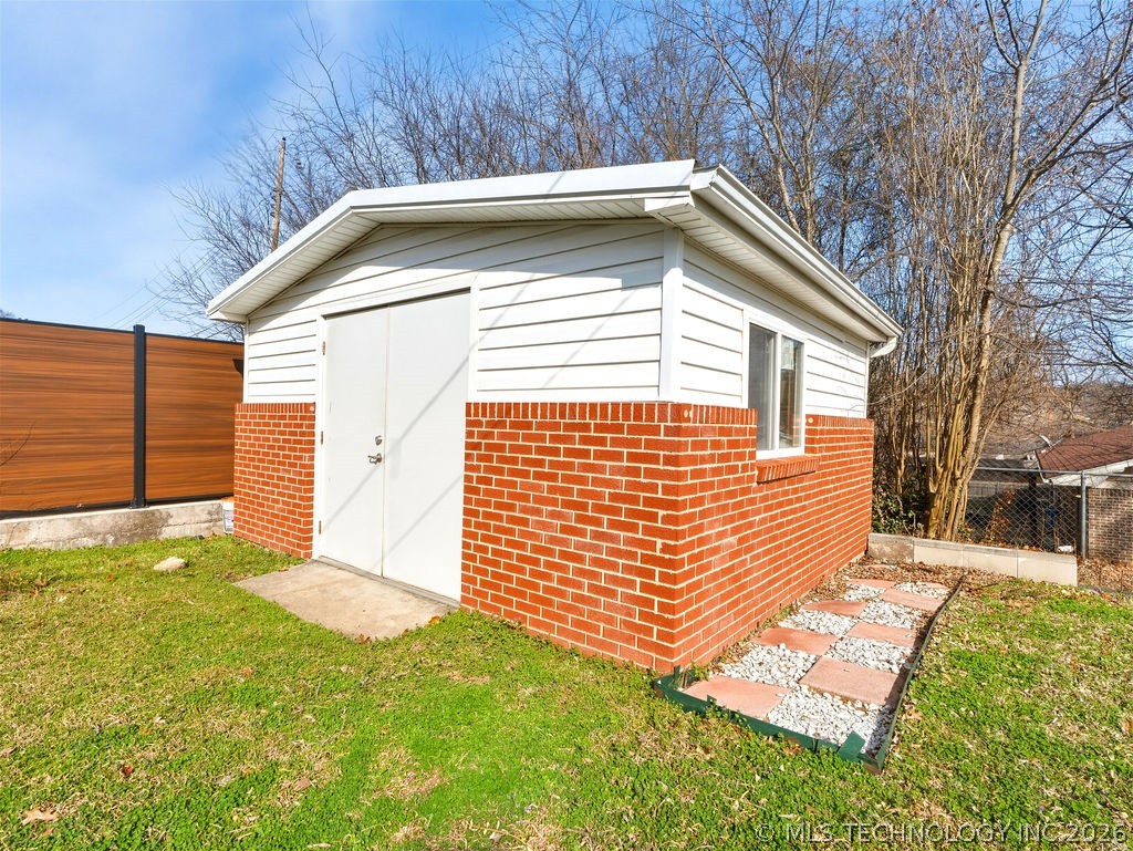 222 Country Club Road