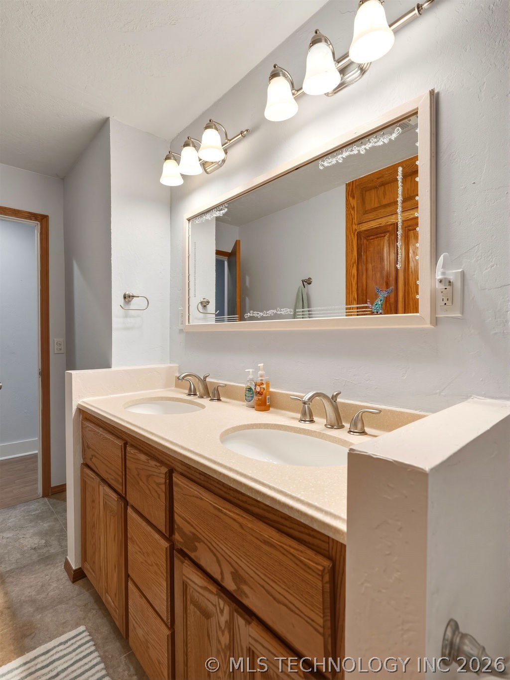 222 Country Club Road