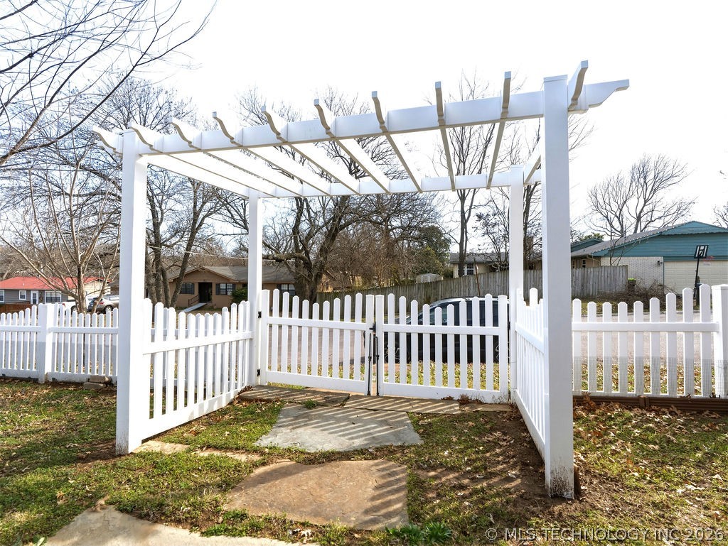 222 Country Club Road